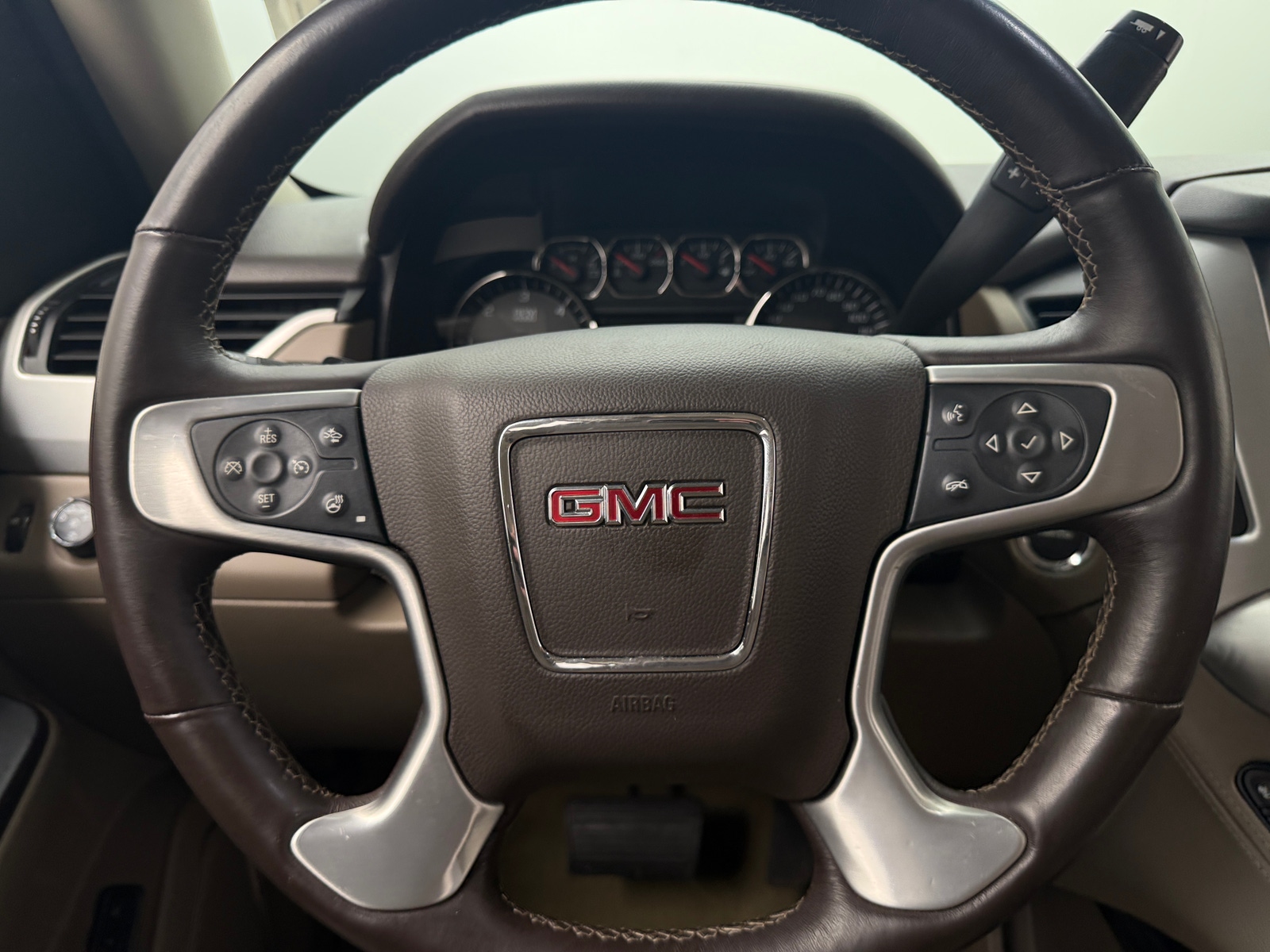 Thumbnail: 2015 GMC Yukon - 4