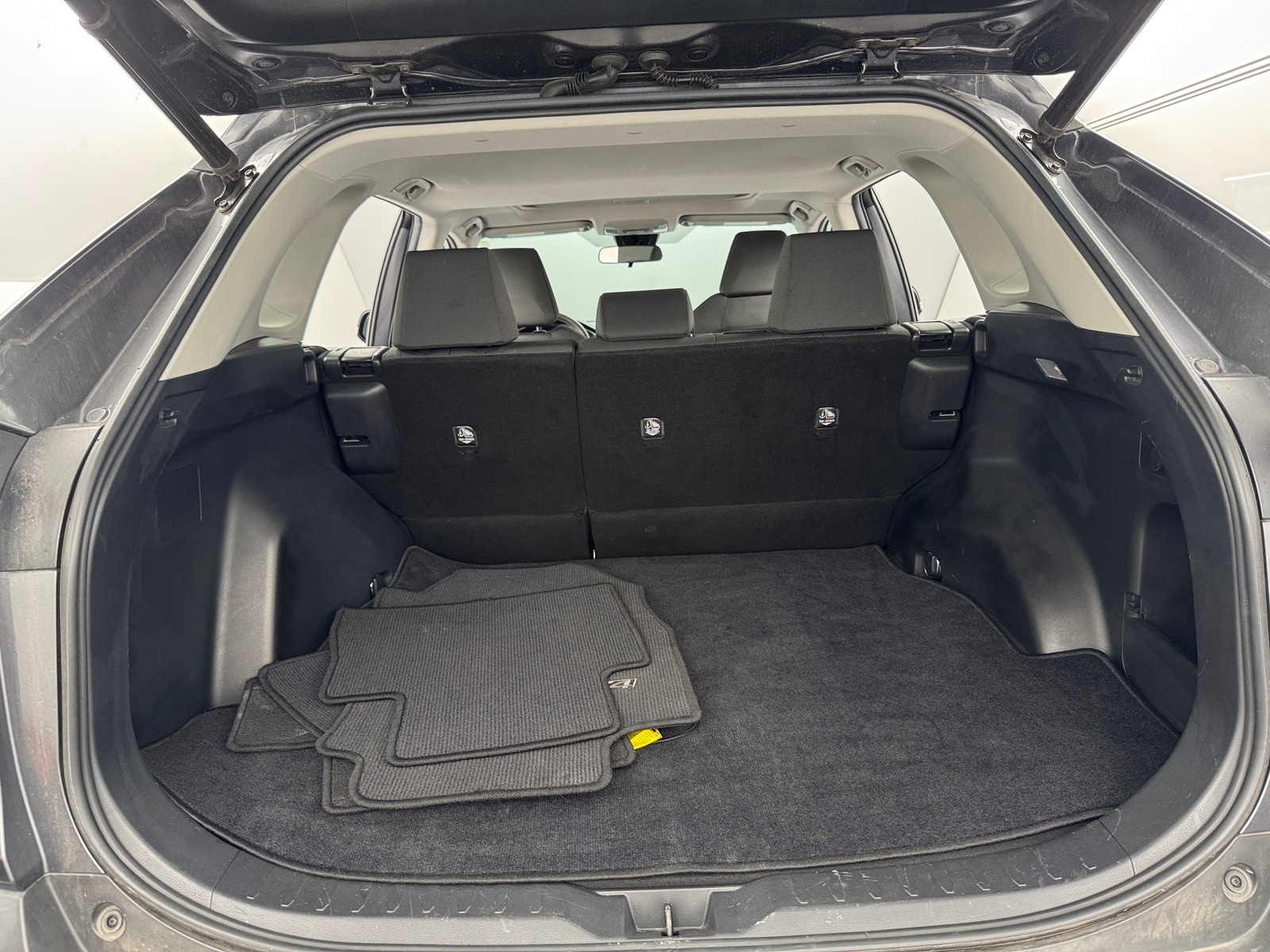 Thumbnail: 2021 Toyota RAV4 - 7