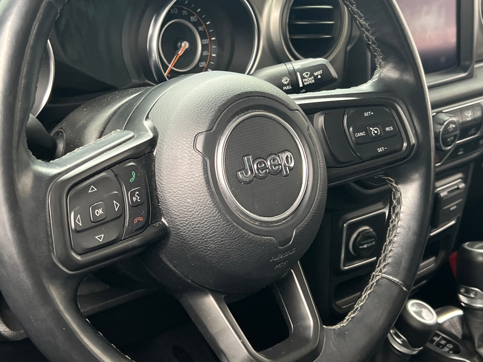 Thumbnail: 2021 Jeep Gladiator - 5