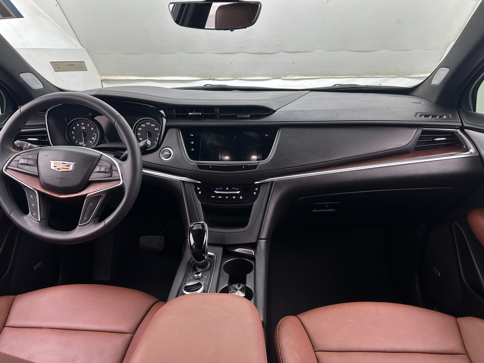 Thumbnail: 2025 Cadillac XT5 - 2