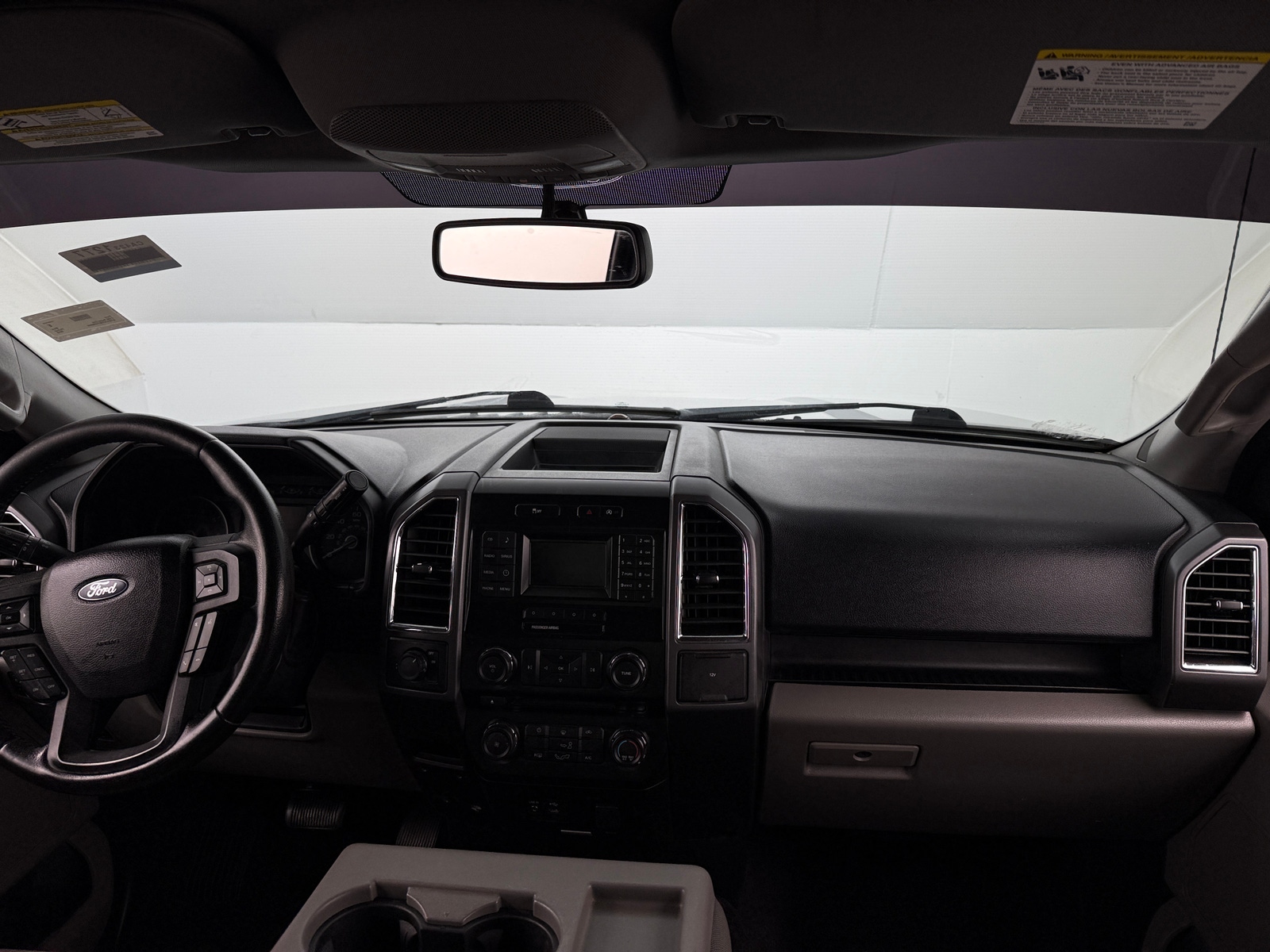 Thumbnail: 2015 Ford Econoline - 3