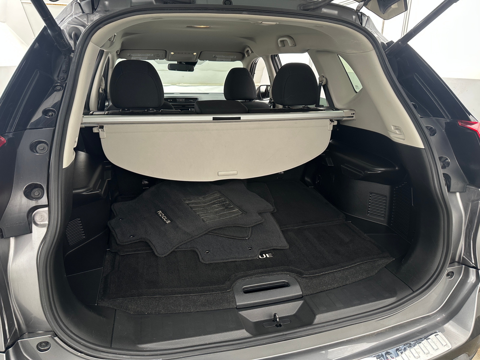 Thumbnail: 2019 Nissan Rogue - 7