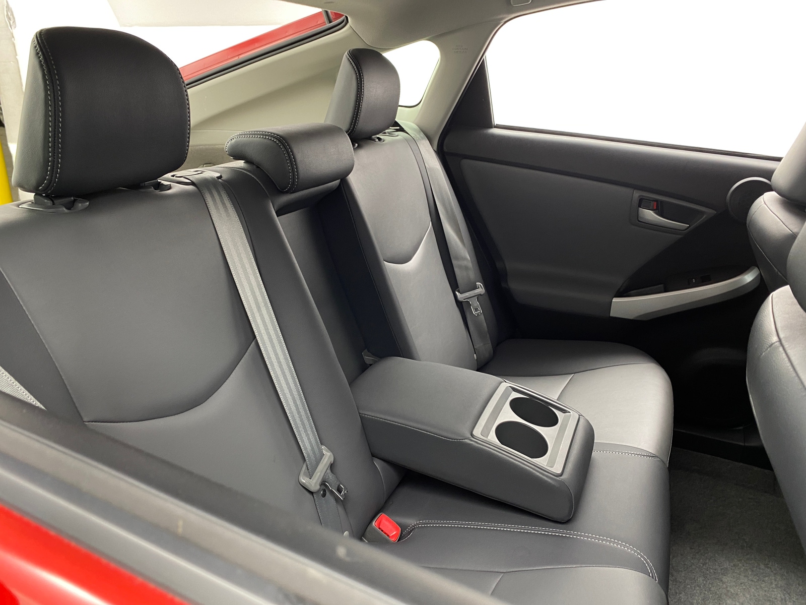 Thumbnail: 2012 Toyota Prius - 6