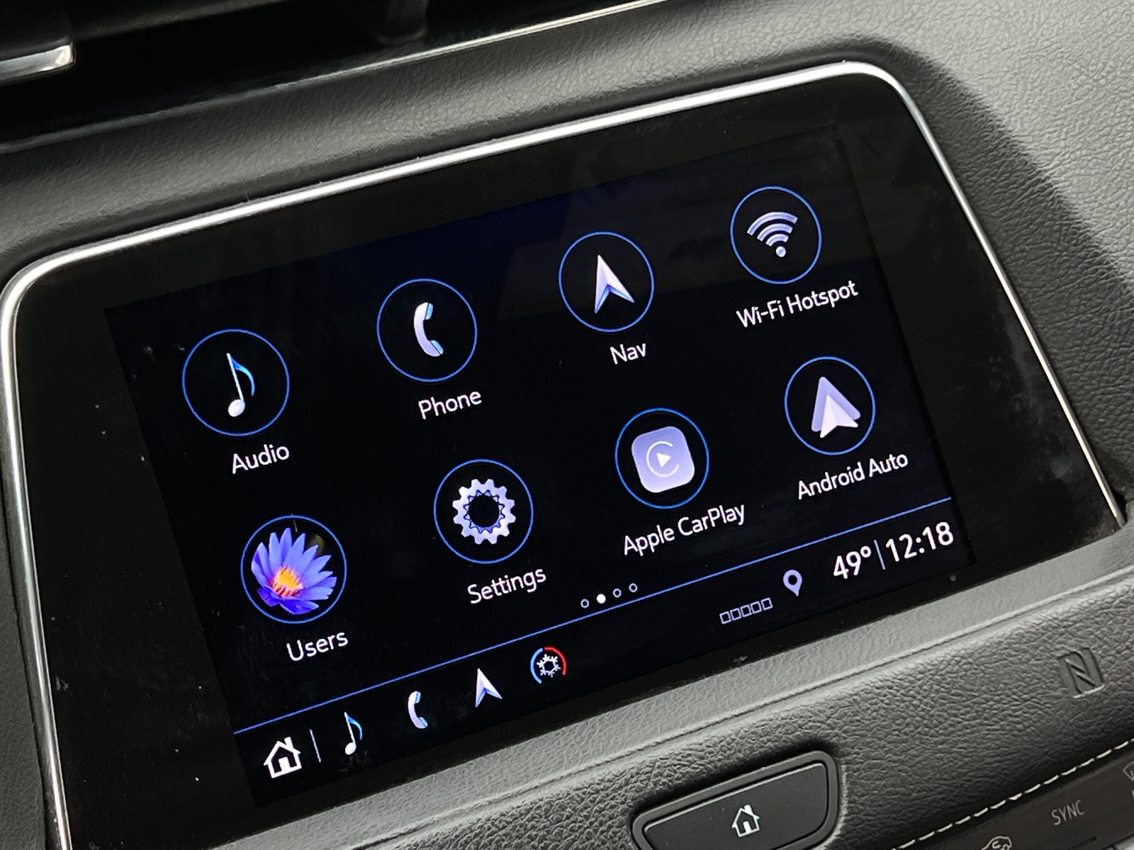 Thumbnail: 2019 Cadillac XT4 - 3