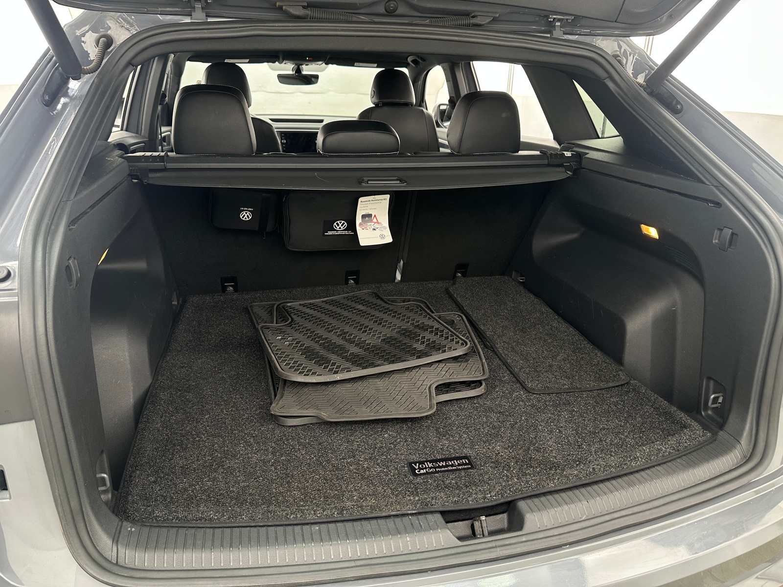 Thumbnail: 2021 Volkswagen Atlas - 6