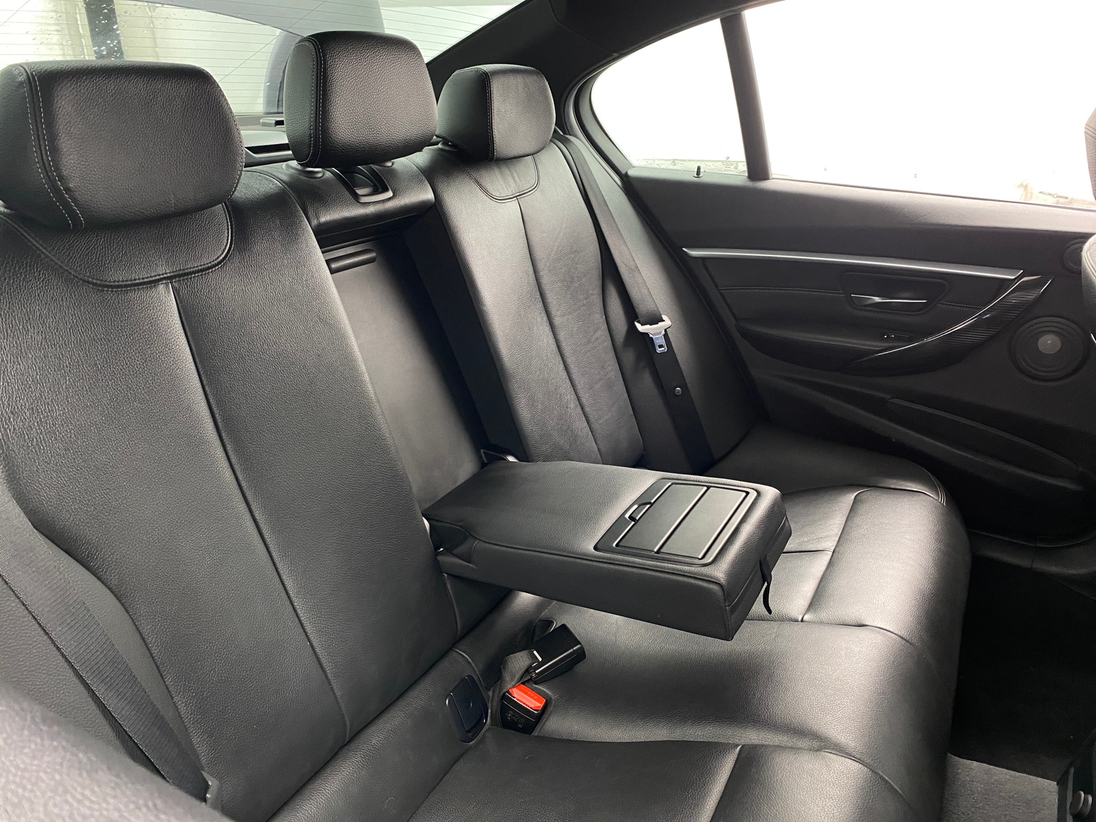 Thumbnail: 2016 BMW 3 Series - 5