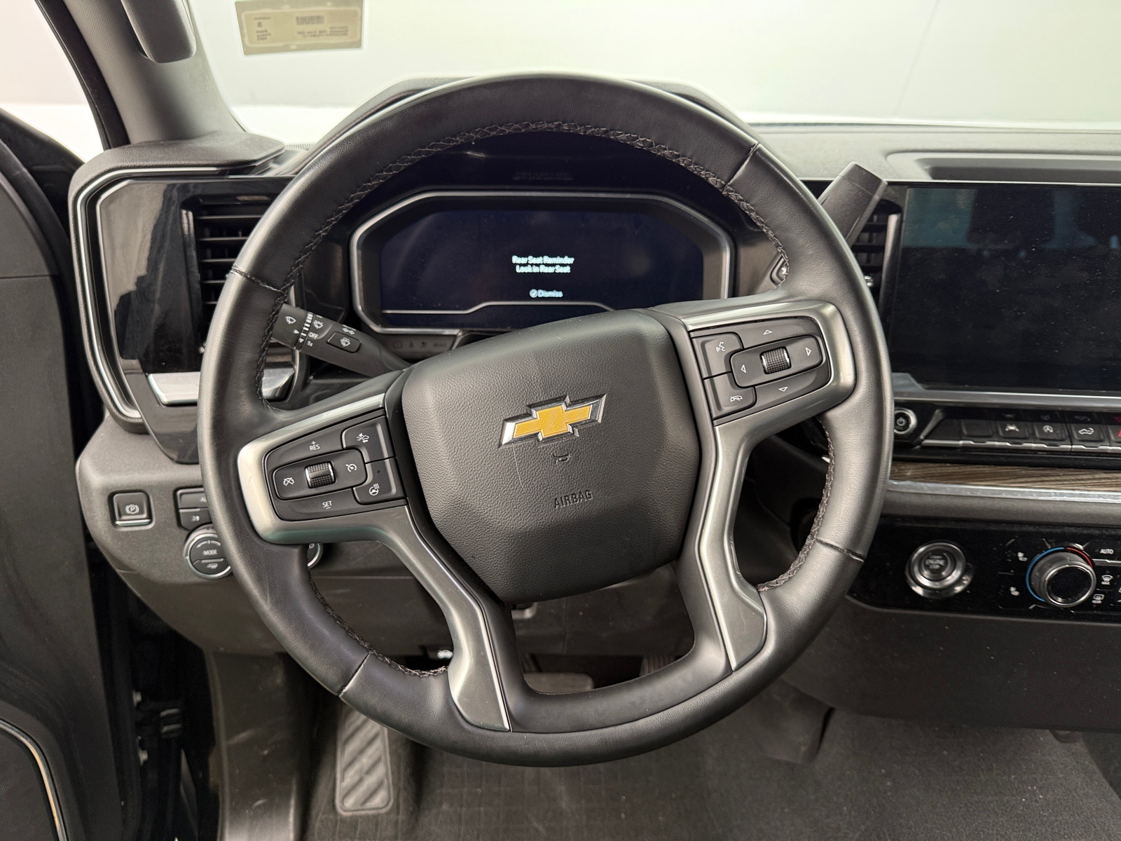 Thumbnail: 2023 Chevrolet Silverado 1500 - 5