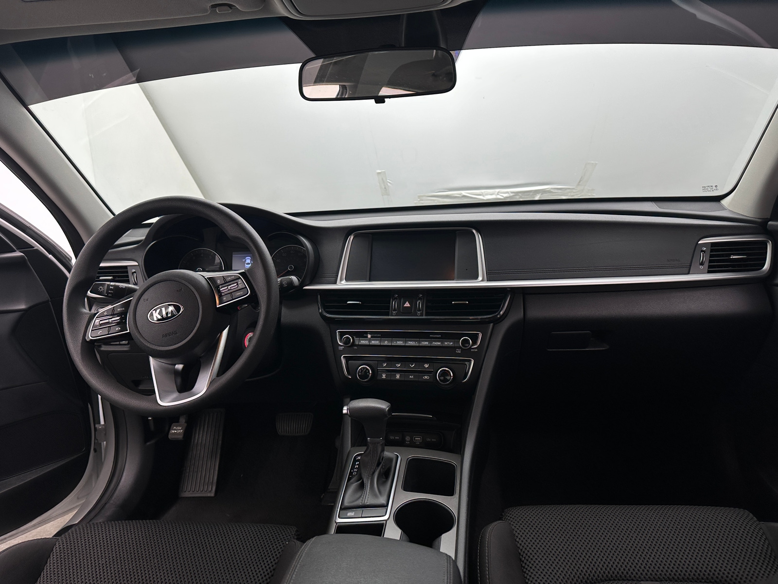 Thumbnail: 2019 Kia Optima - 3