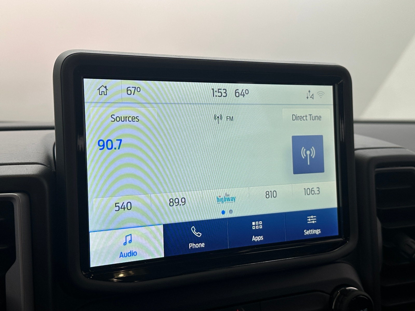 Thumbnail: 2022 Ford Bronco Sport - 4