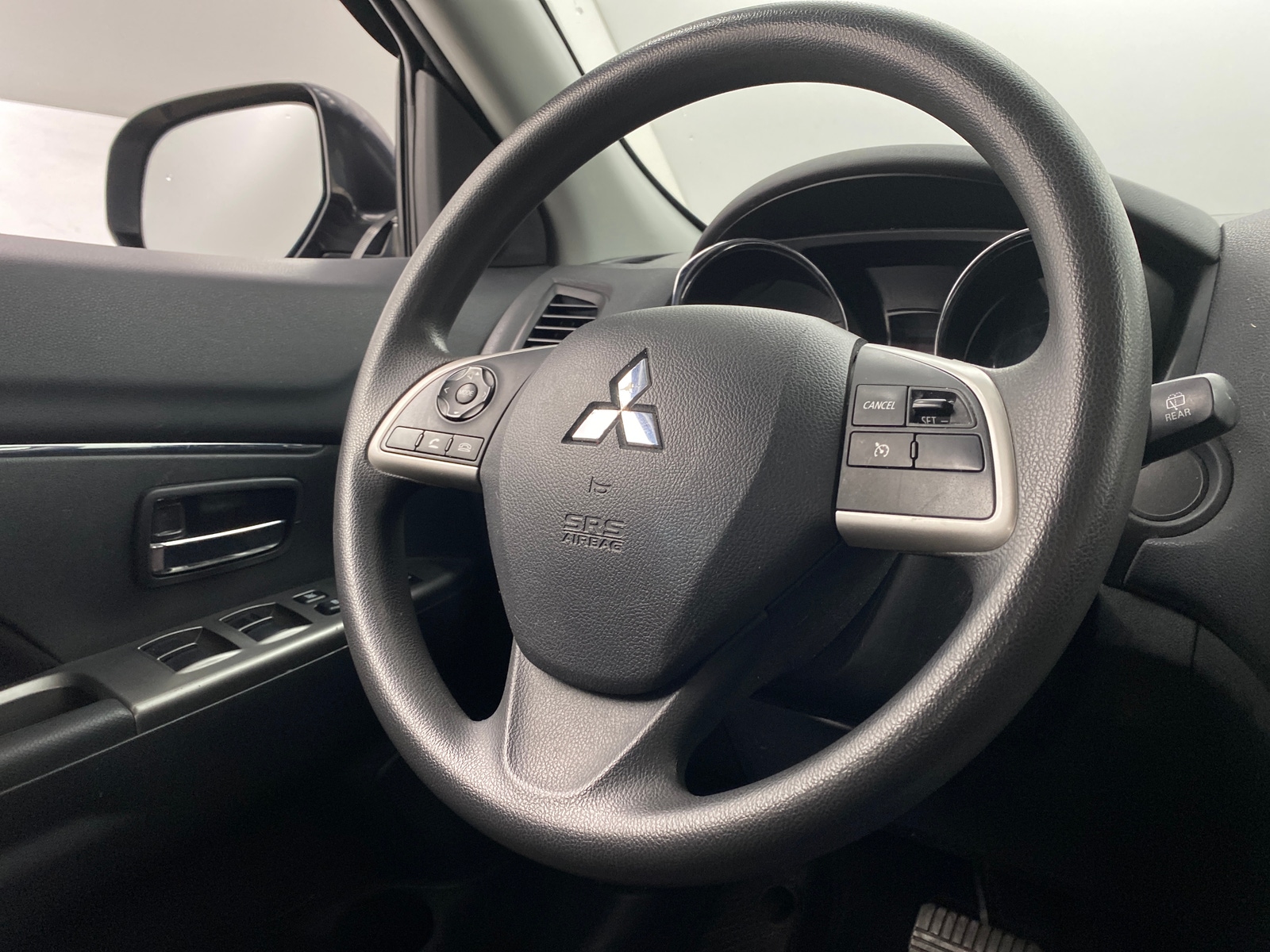 Thumbnail: 2019 Mitsubishi Outlander Sport - 5