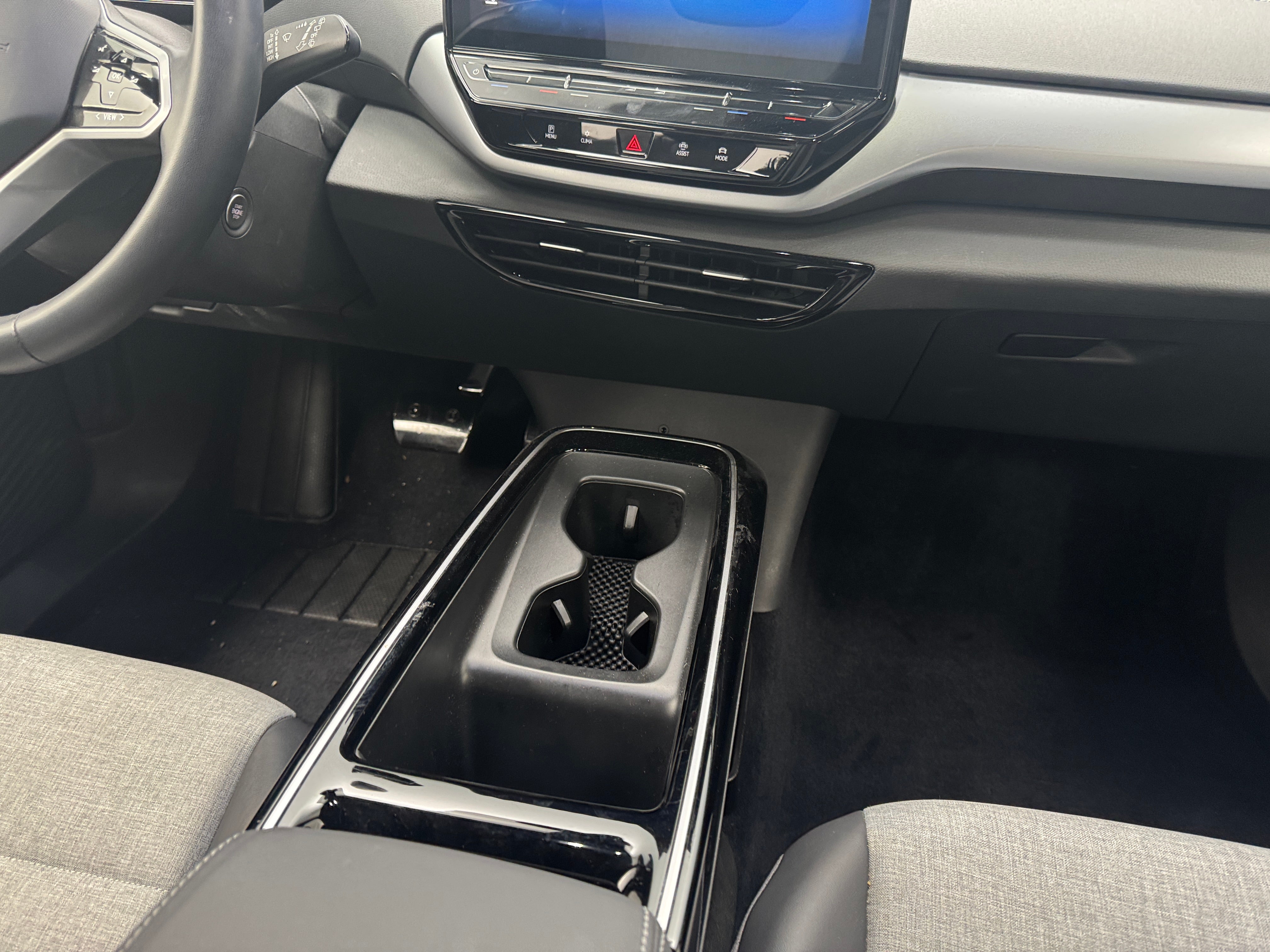 Used 2023 Volkswagen ID.4 PRO with VIN 1V2DNPE86PC034106 for sale in Oak Creek, WI