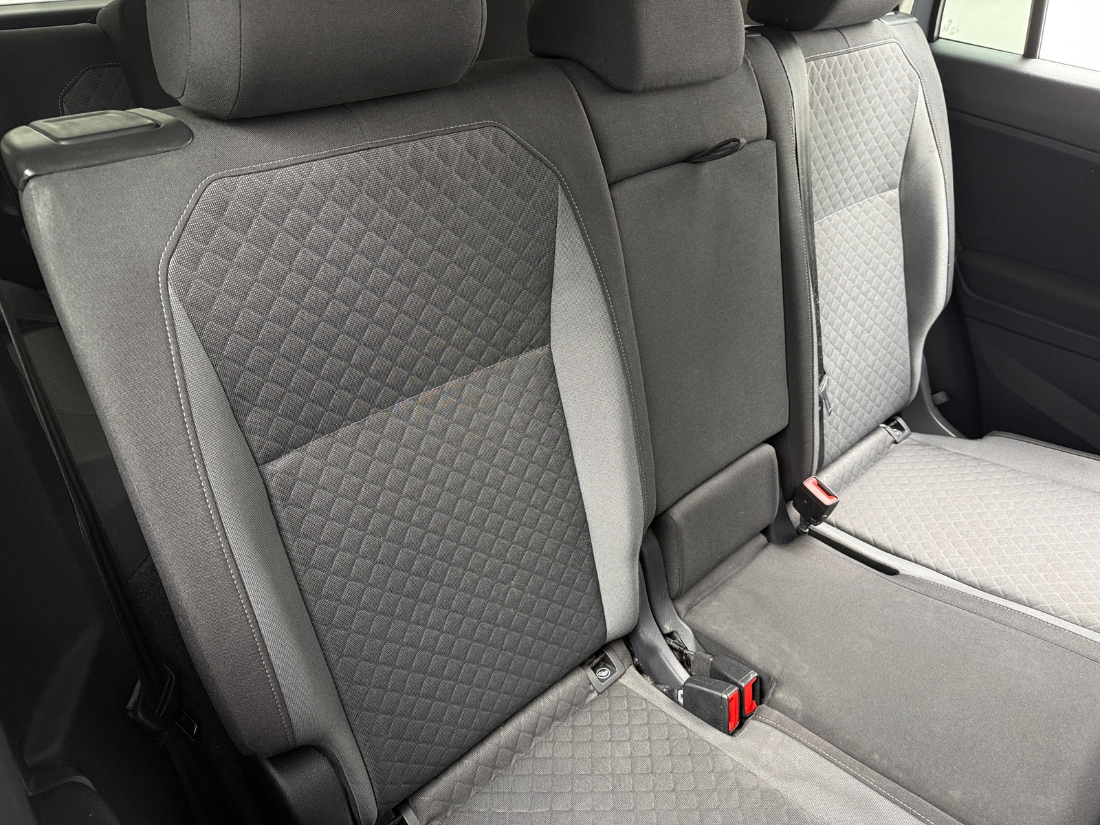 Thumbnail: 2020 Volkswagen Tiguan - 6