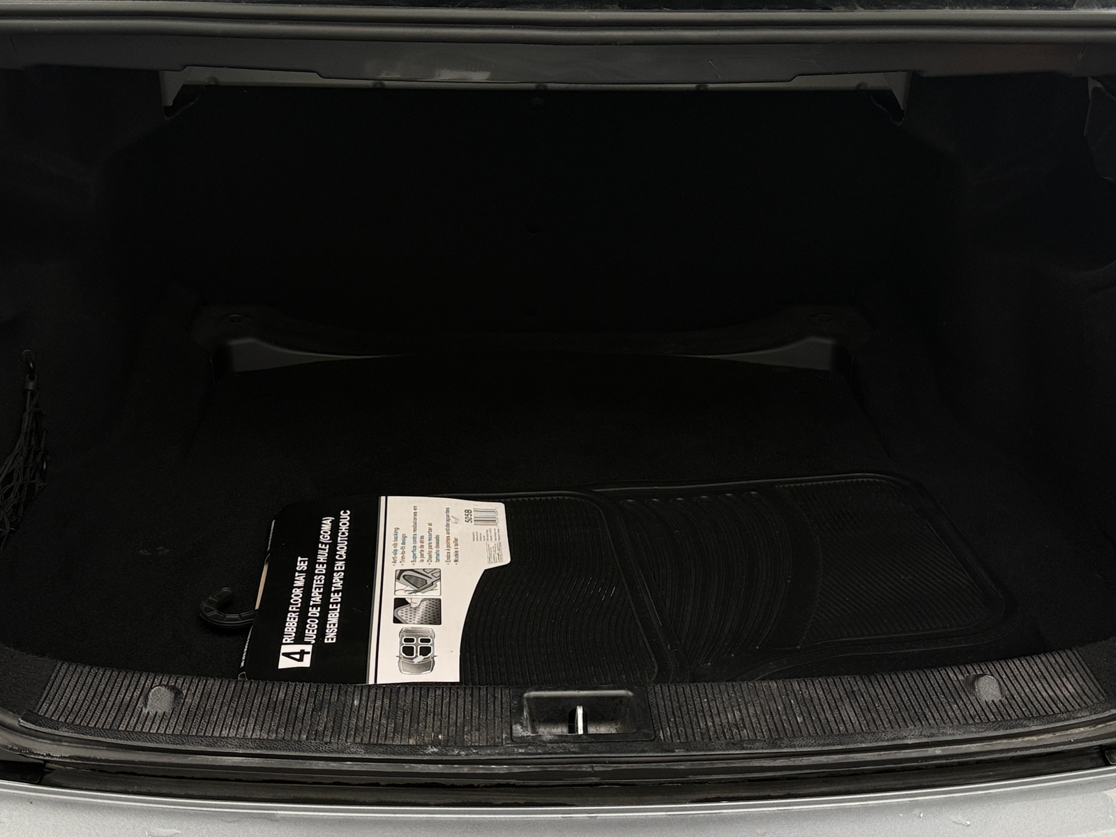 Thumbnail: 2011 Mercedes-Benz C-Class - 6