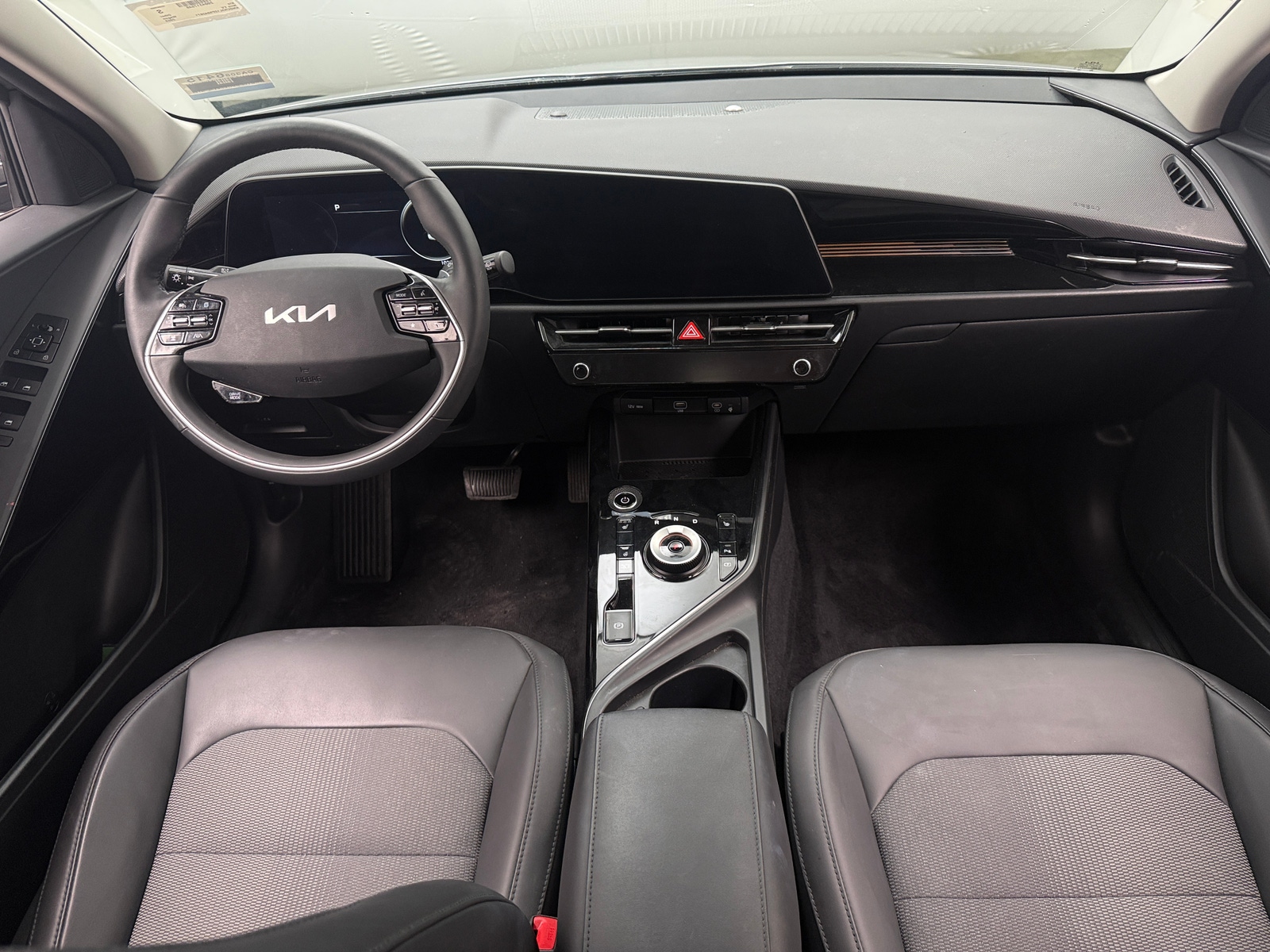 Thumbnail: 2023 Kia Niro - 2