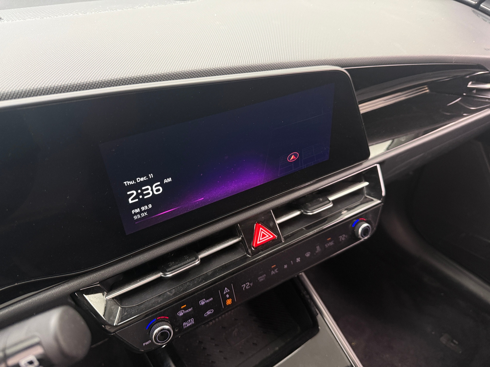 Thumbnail: 2023 Kia Niro - 3