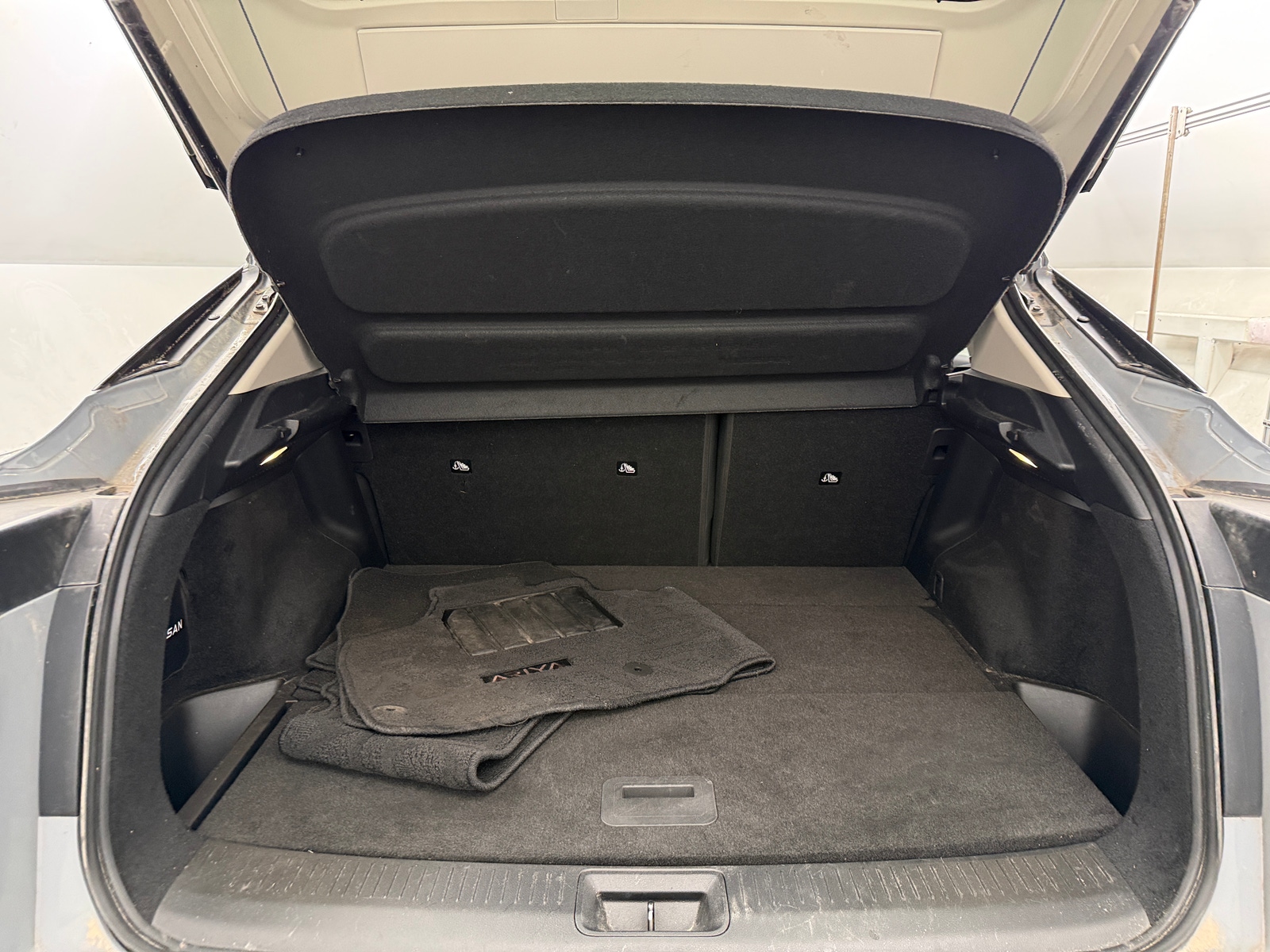 Thumbnail: 2023 Nissan Ariya - 6