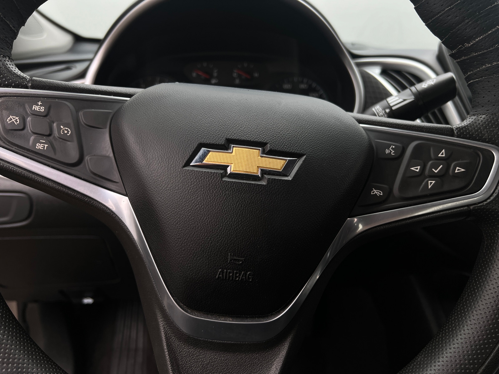 Thumbnail: 2022 Chevrolet Malibu - 5