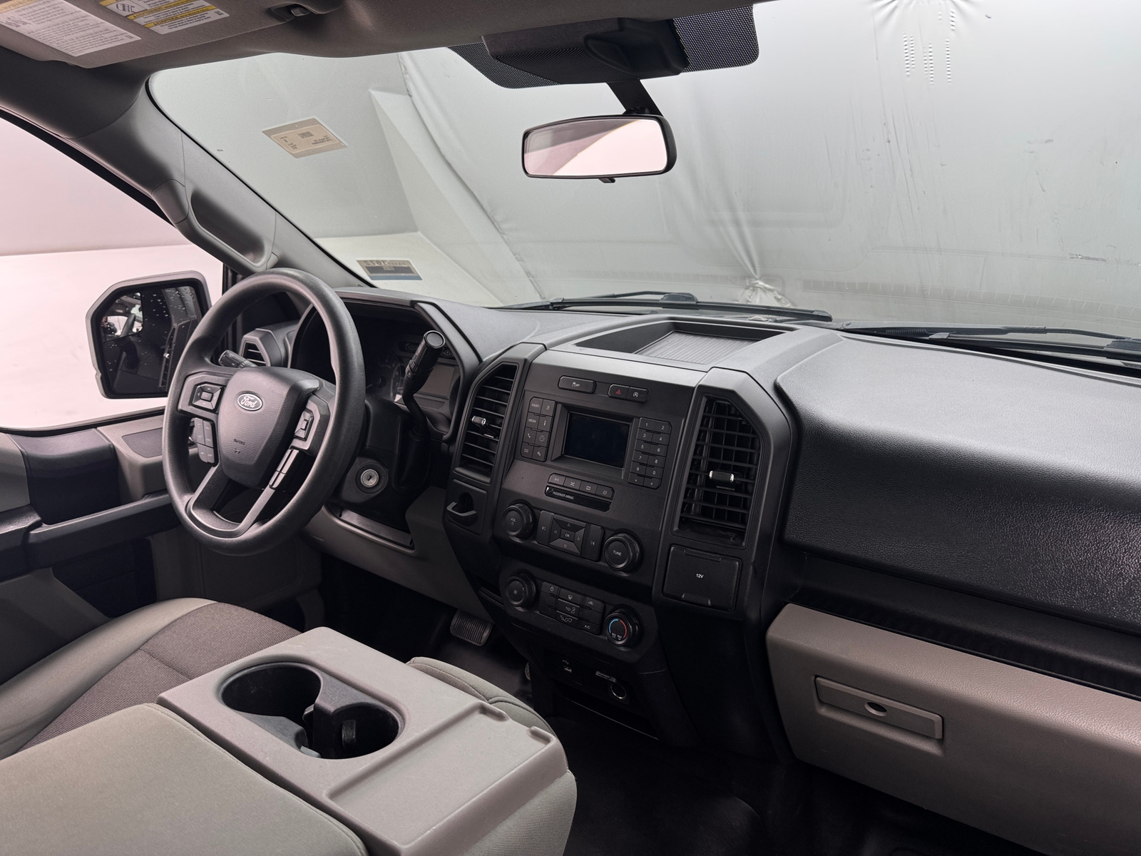 Thumbnail: 2019 Ford Econoline - 3