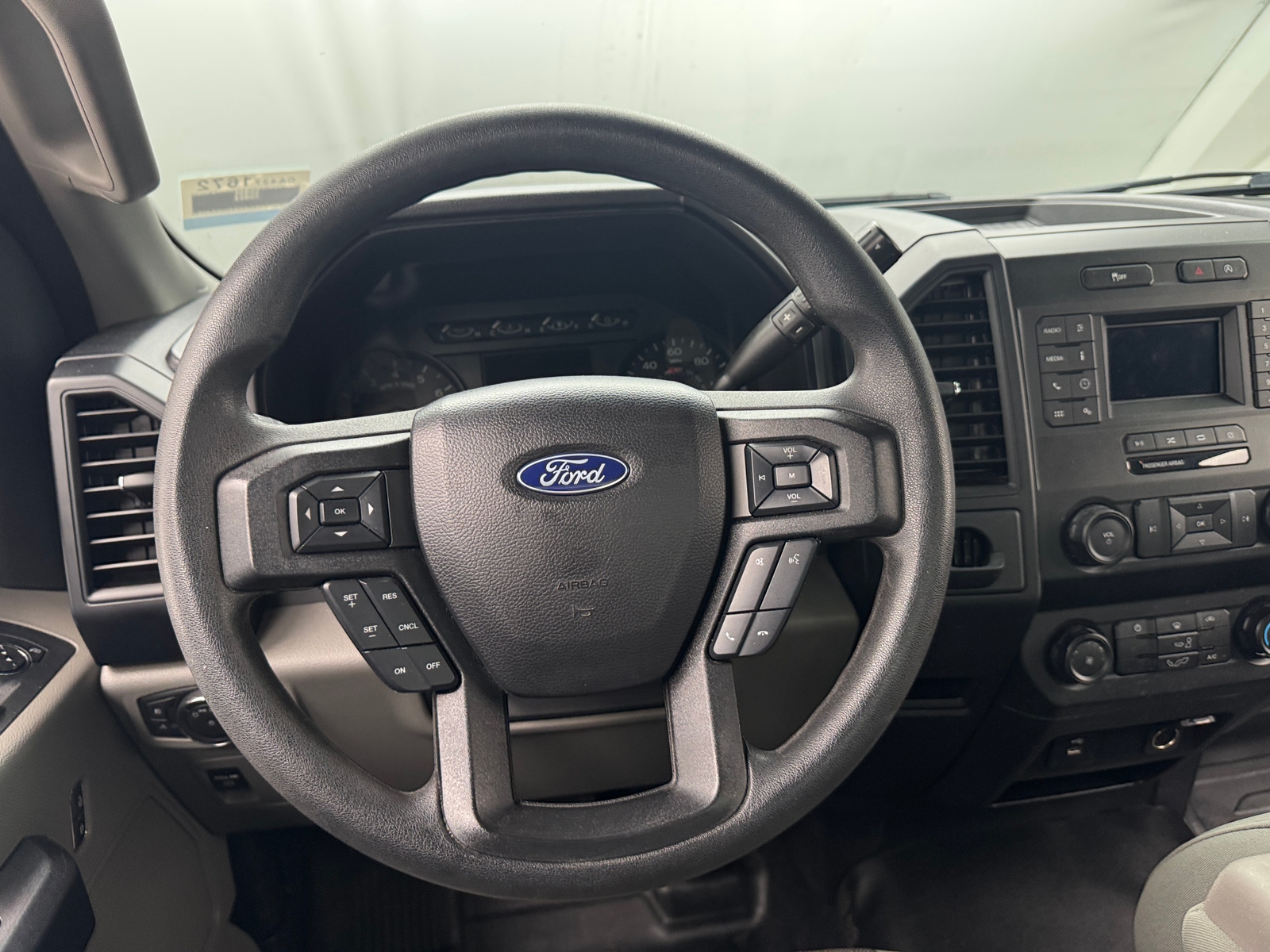 Thumbnail: 2019 Ford Econoline - 5