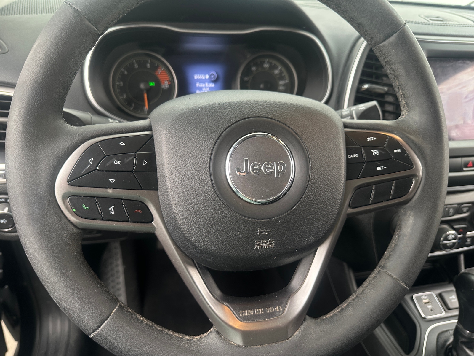 Thumbnail: 2022 Jeep Cherokee - 4