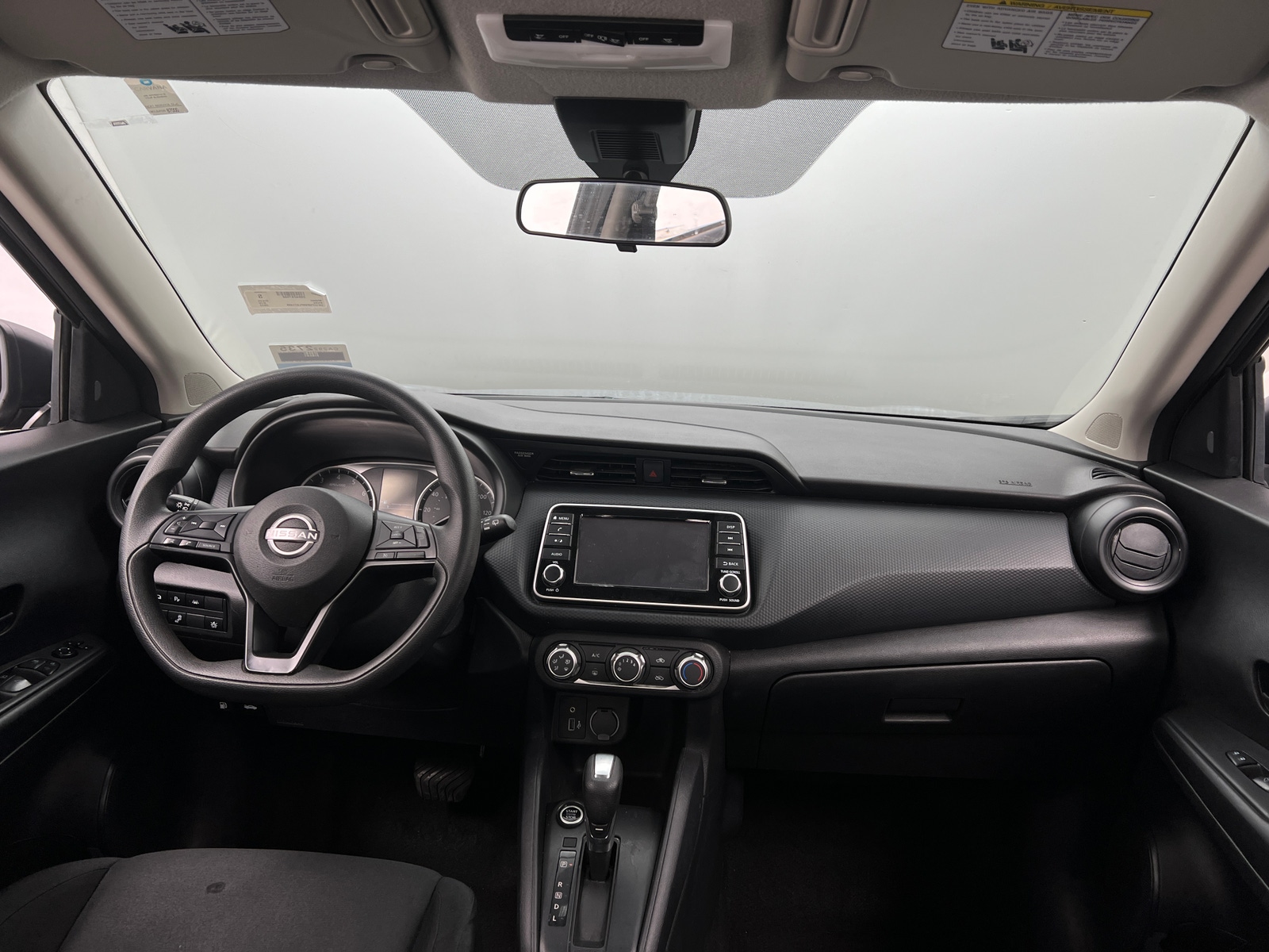 Thumbnail: 2023 Nissan Kicks - 3