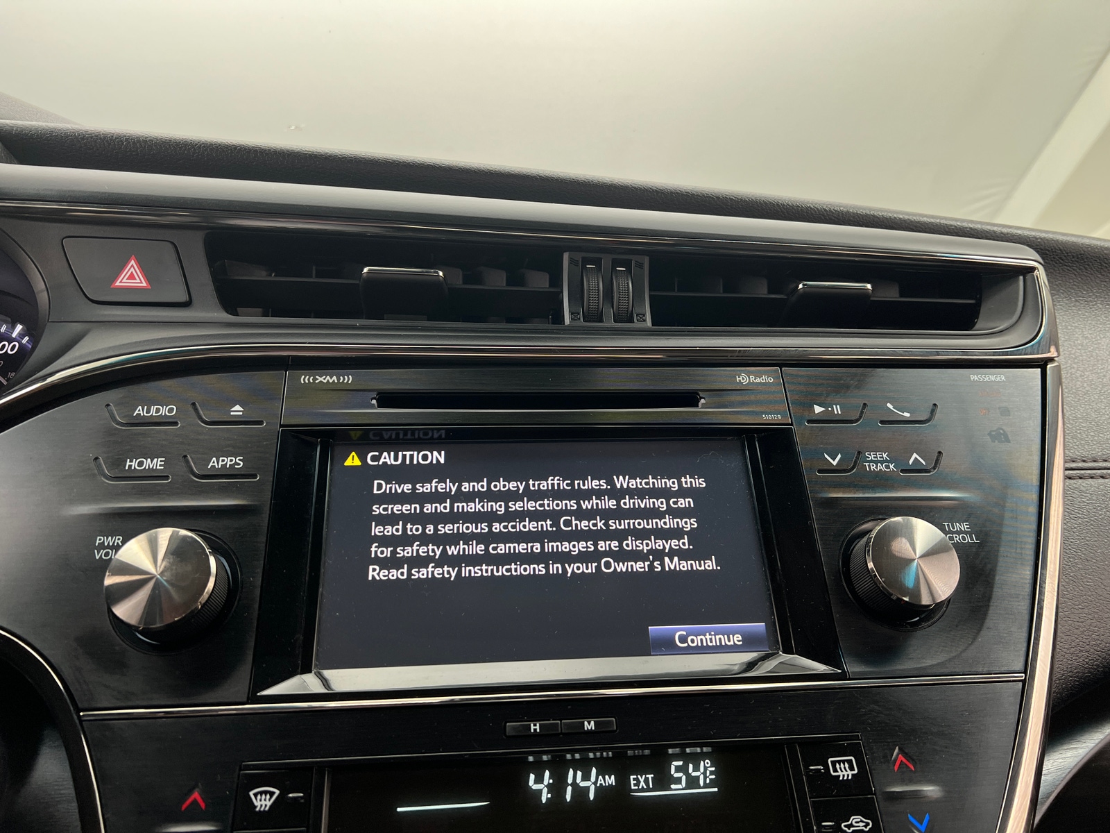 Thumbnail: 2017 Toyota Avalon - 3