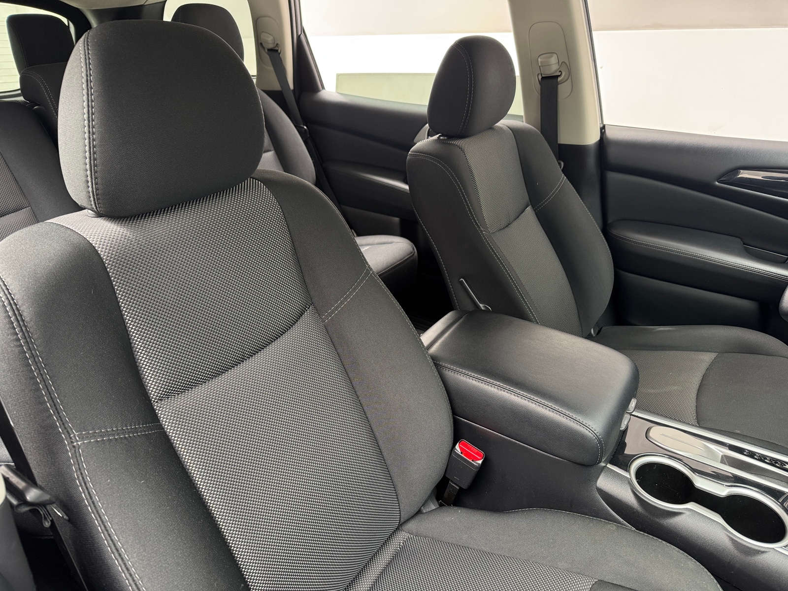 Thumbnail: 2020 Nissan Pathfinder - 2