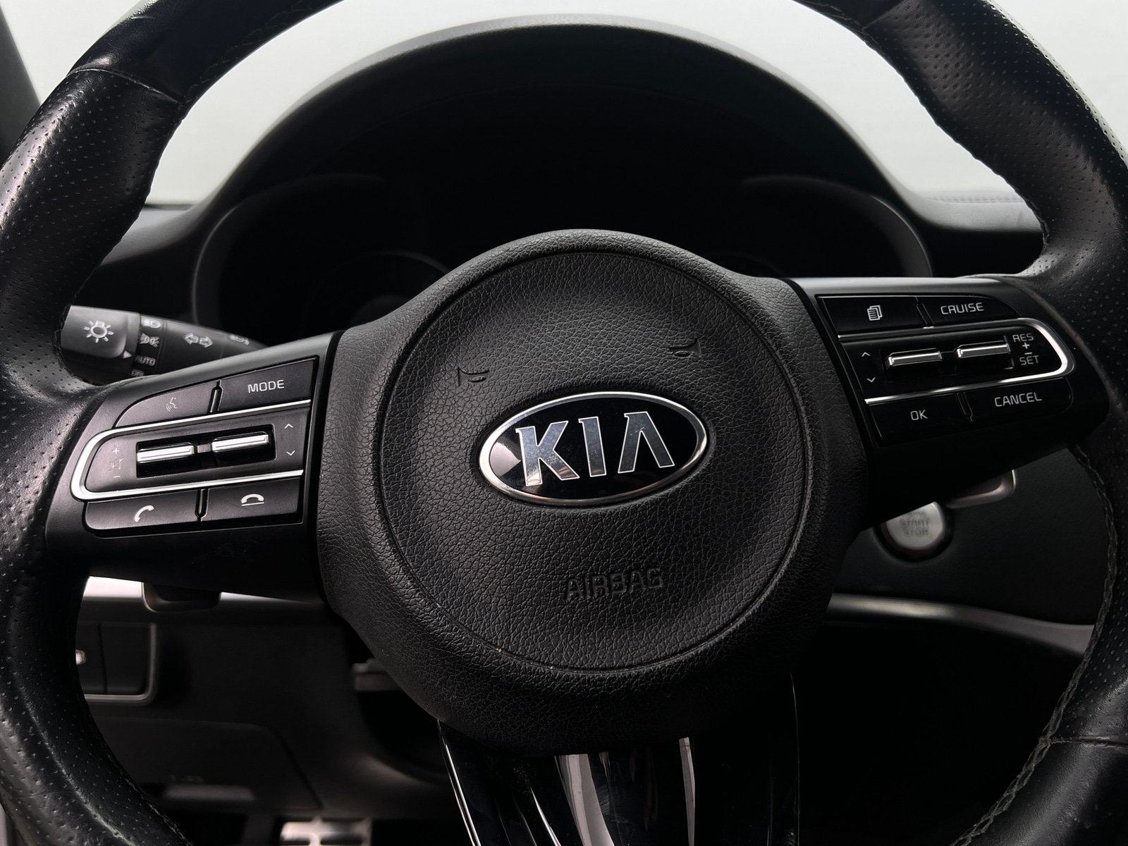 Thumbnail: 2021 Kia Stinger - 4