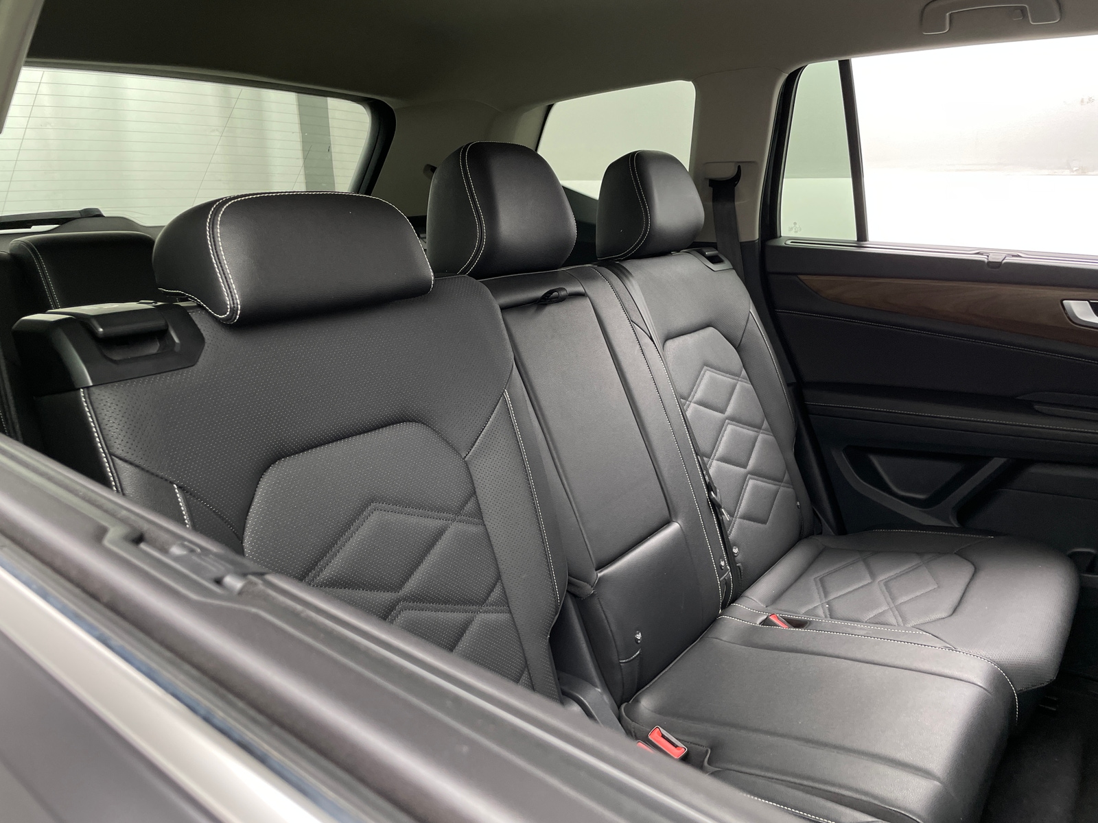 Thumbnail: 2025 Volkswagen Atlas - 5