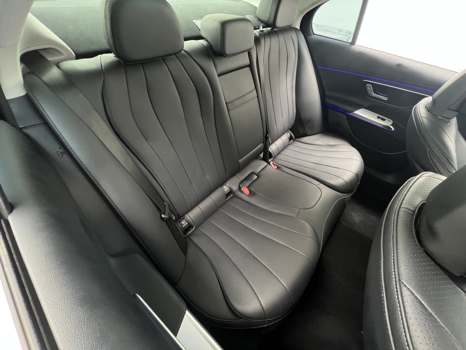 Thumbnail: 2025 Mercedes-Benz E-Class - 5