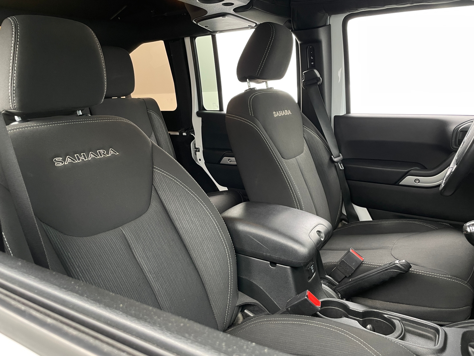 Thumbnail: 2017 Jeep Wrangler - 2