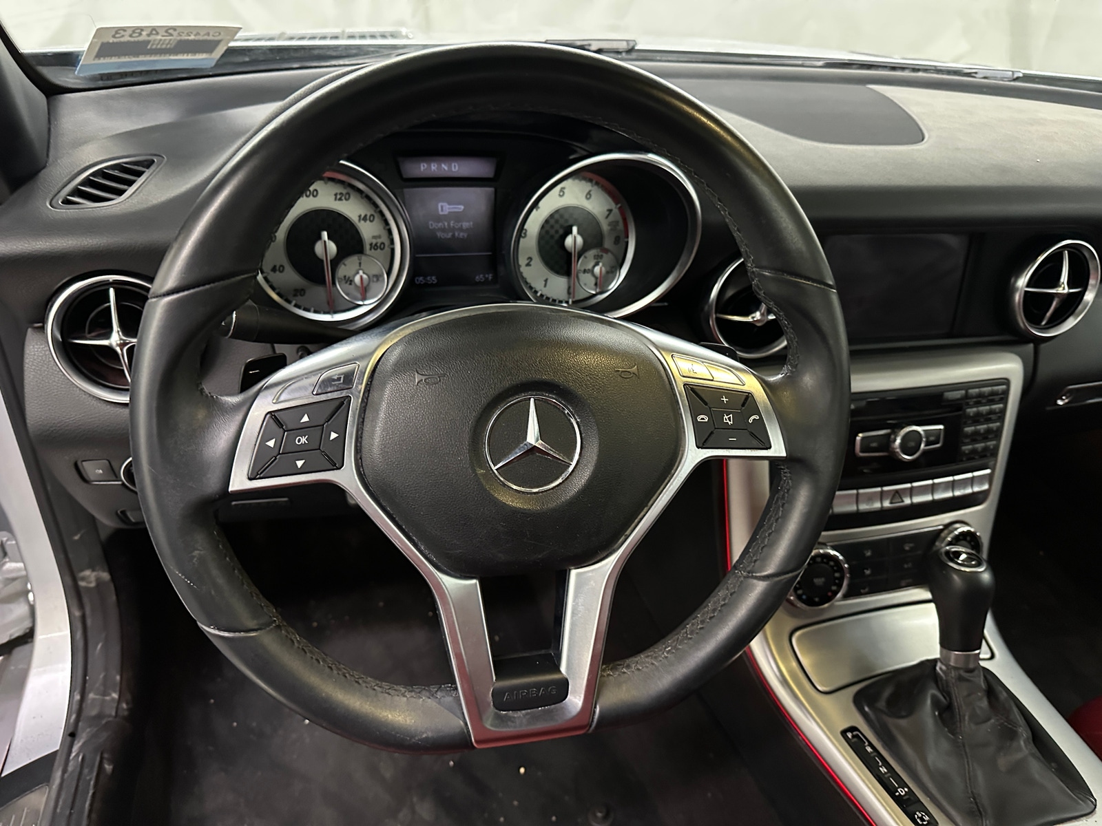 Thumbnail: 2012 Mercedes-Benz SLK - 4