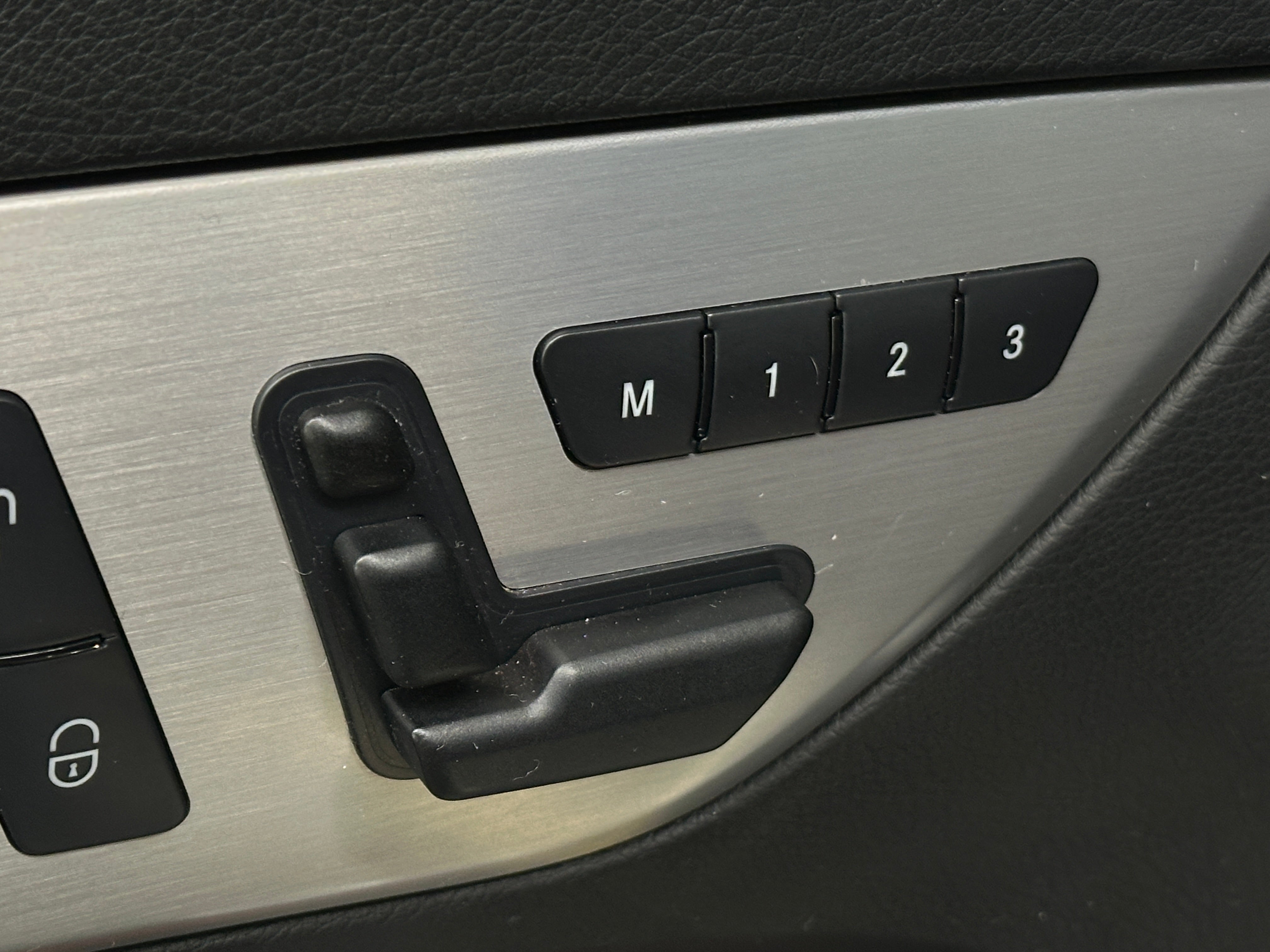 2012 Mercedes-Benz SLK-Class