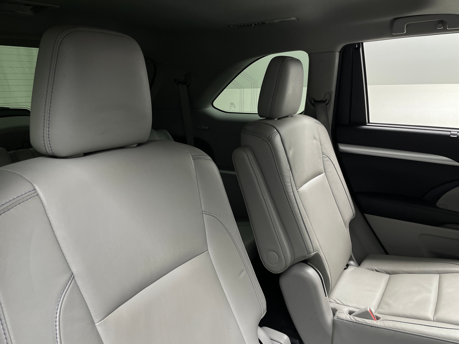 Thumbnail: 2017 Toyota Highlander - 5