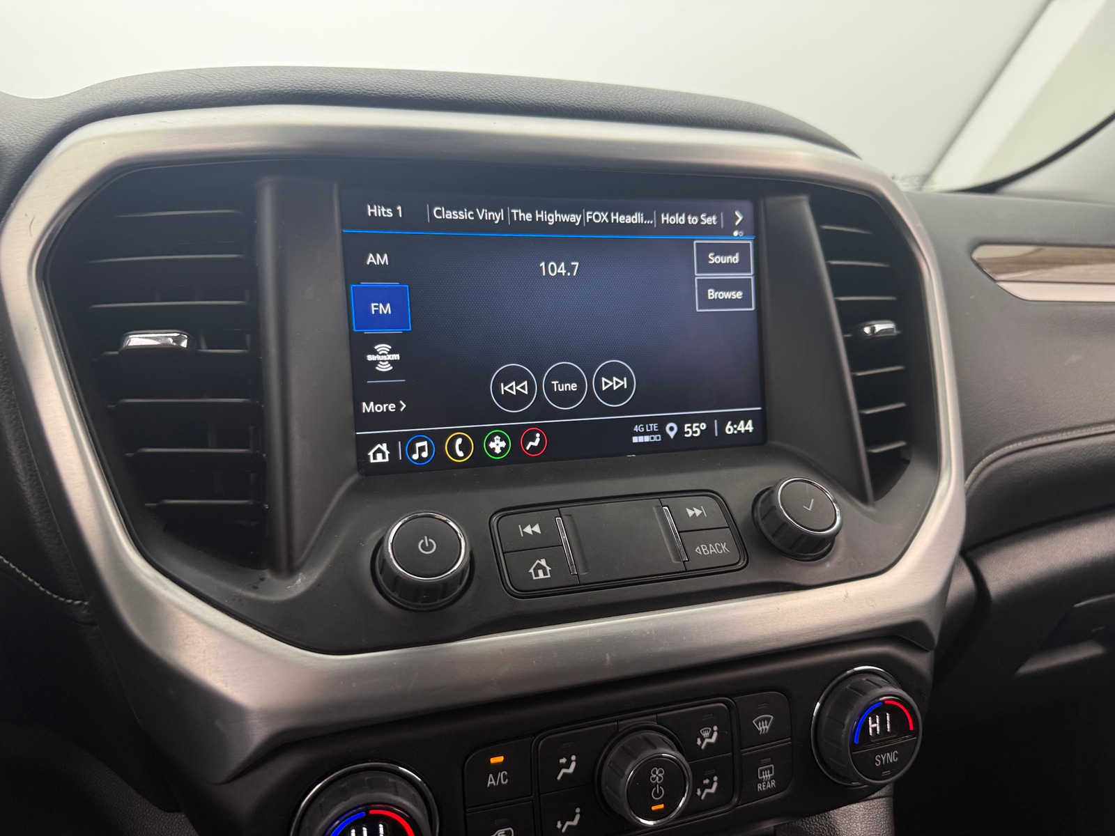 Thumbnail: 2023 GMC Acadia - 4