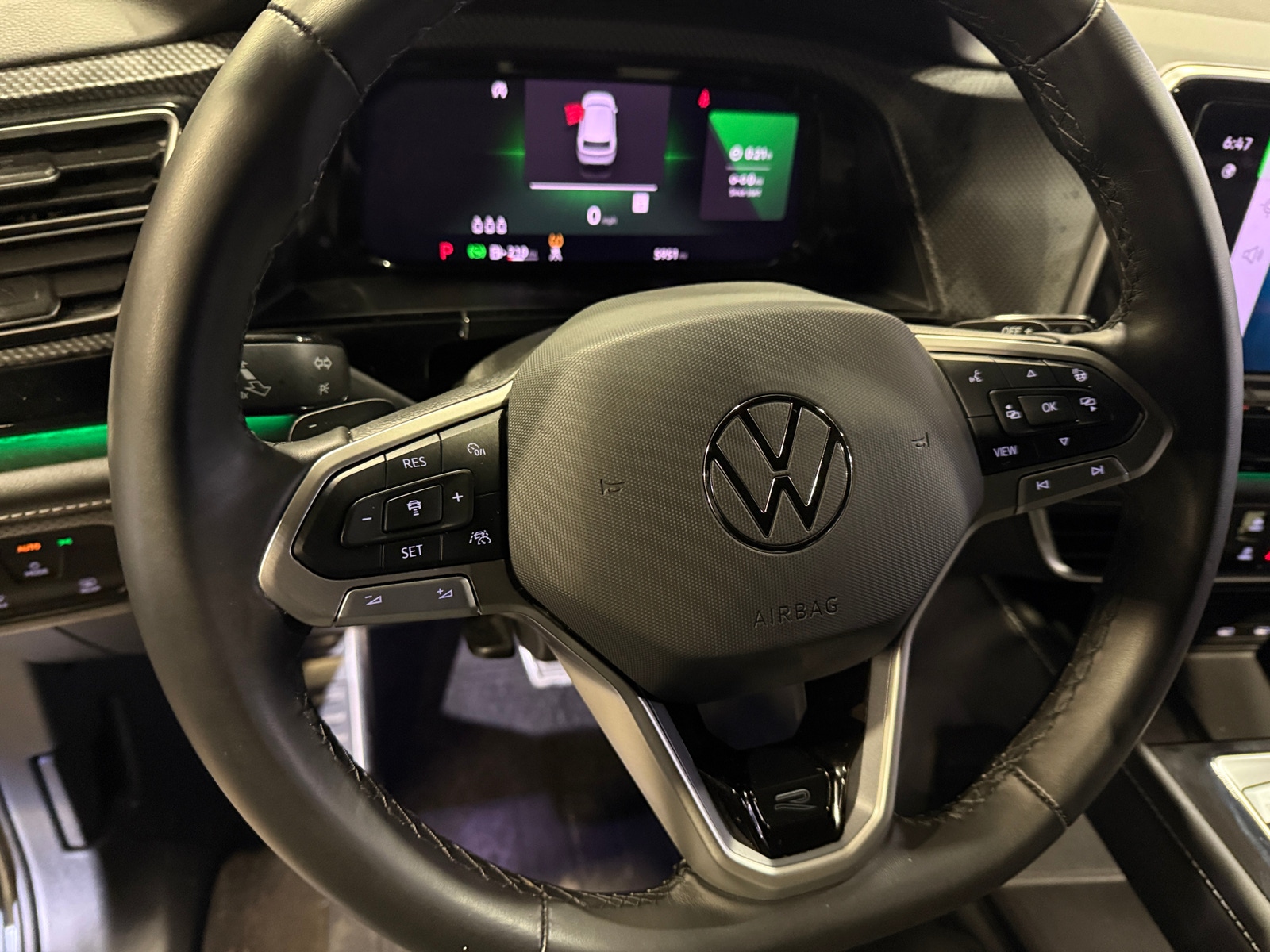 Thumbnail: 2024 Volkswagen Atlas - 4