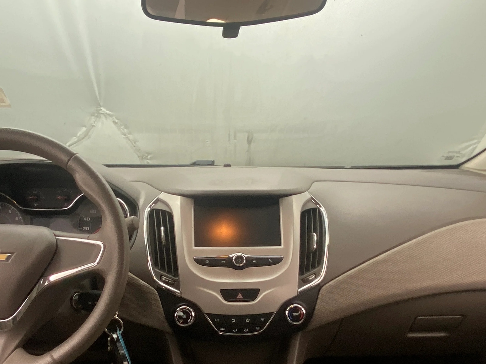 Thumbnail: 2017 Chevrolet Cruze - 3