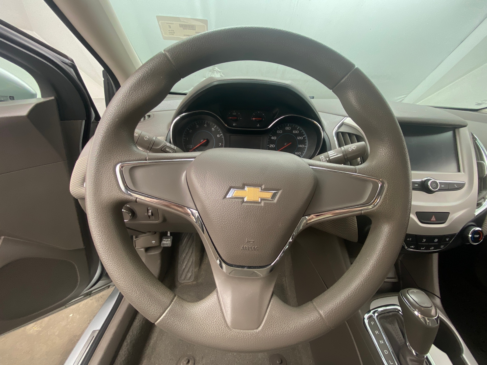 Thumbnail: 2017 Chevrolet Cruze - 5