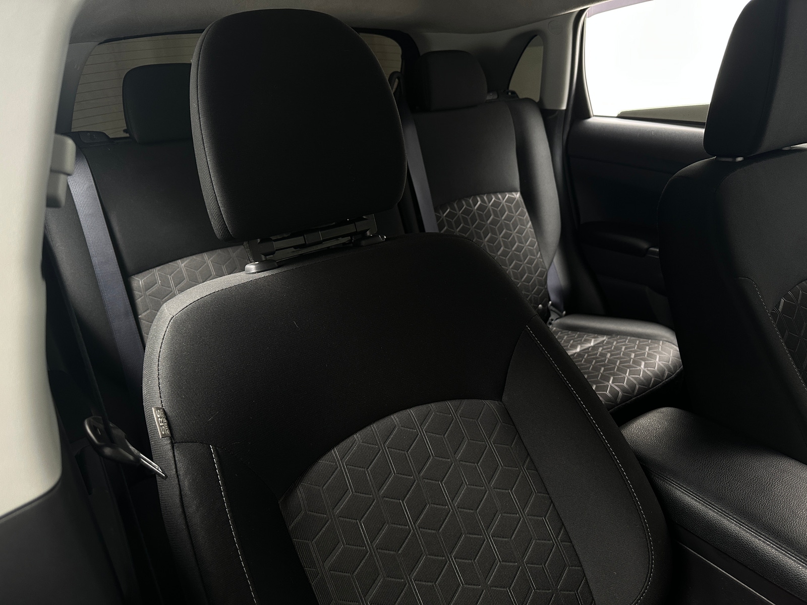 Thumbnail: 2021 Mitsubishi Outlander Sport - 2