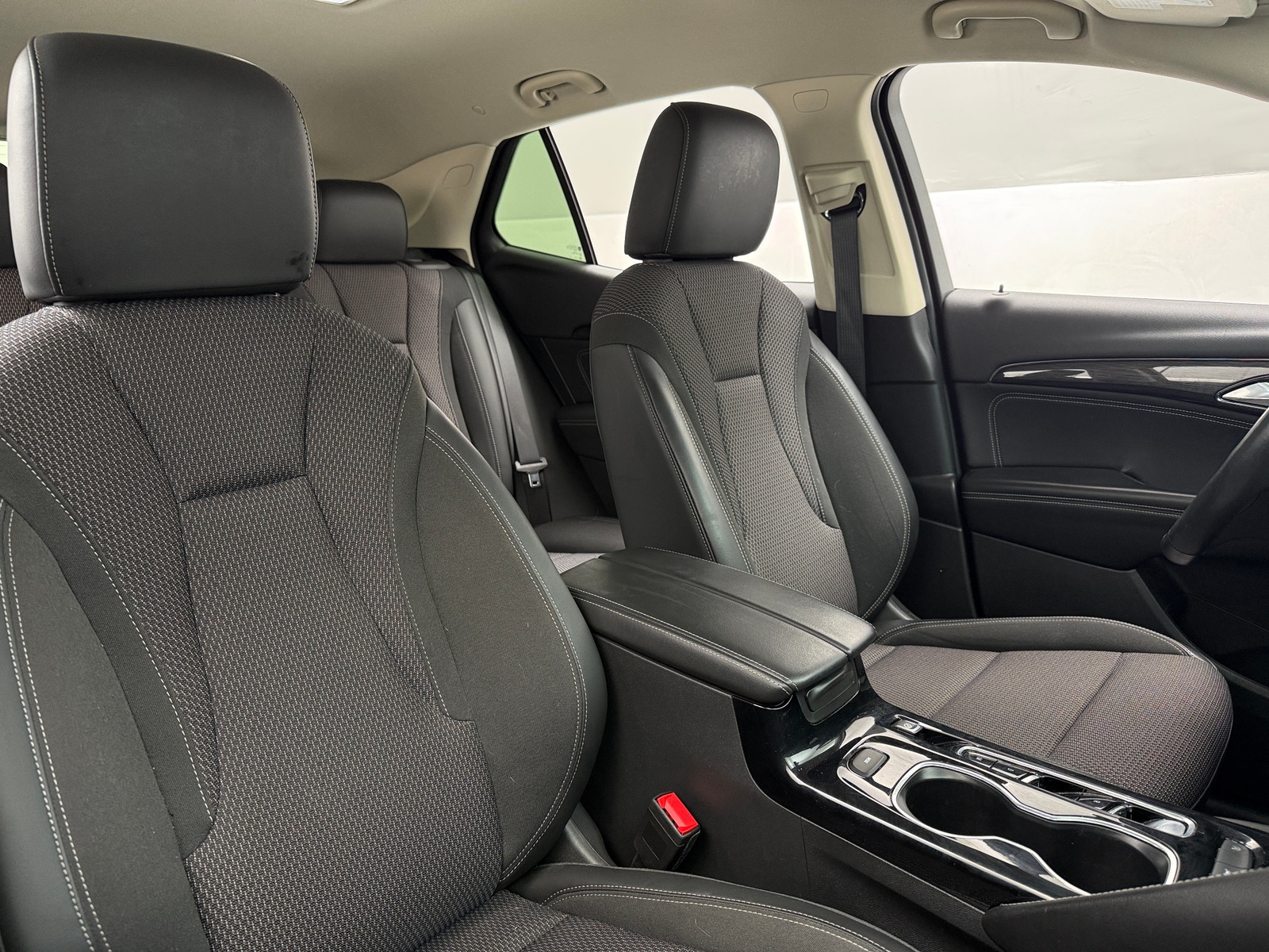 Thumbnail: 2022 Buick Envision - 2