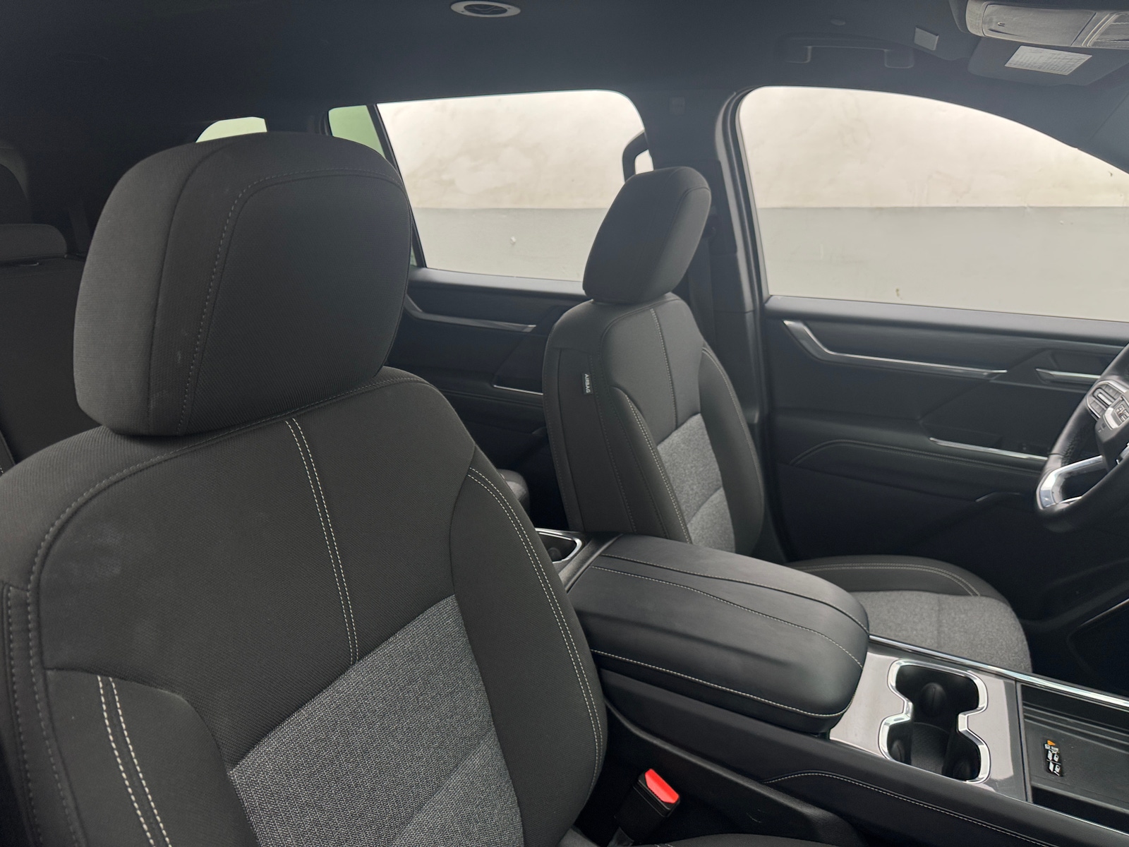 Thumbnail: 2025 GMC Acadia - 2