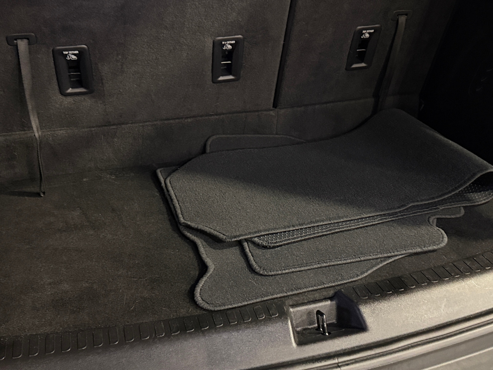 Thumbnail: 2025 GMC Acadia - 7