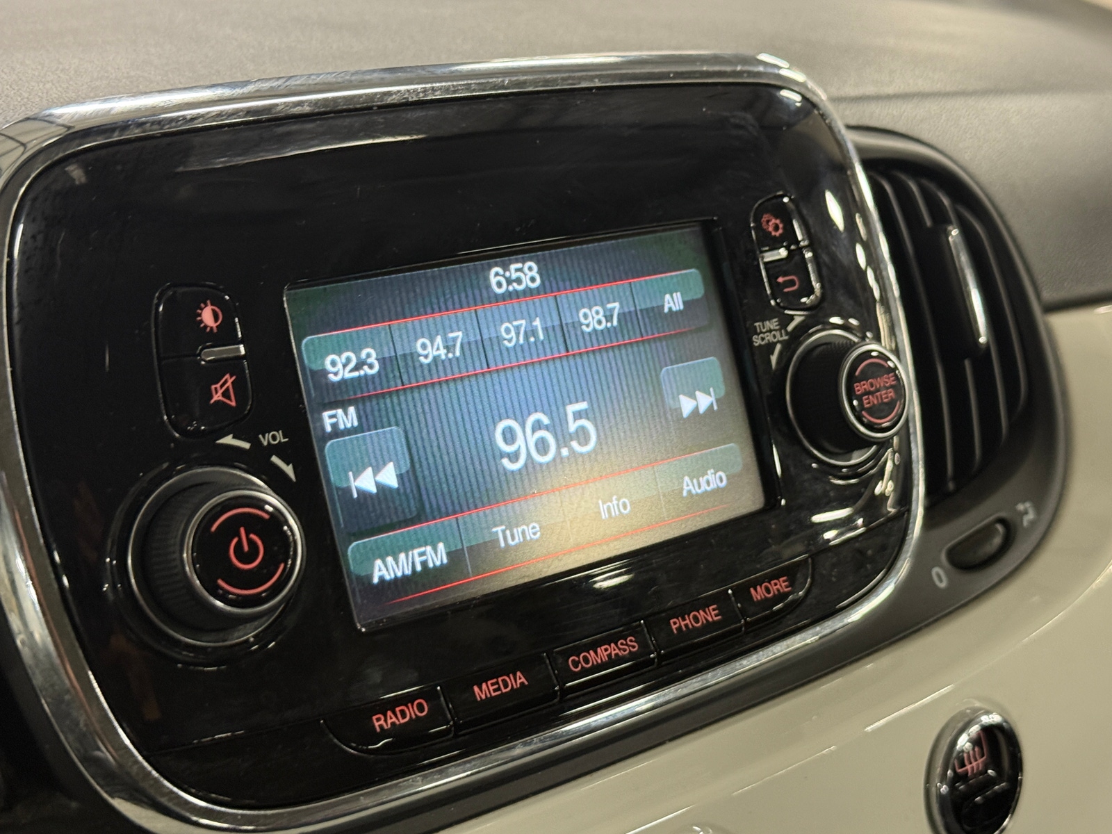 Thumbnail: 2018 Fiat 500 - 4