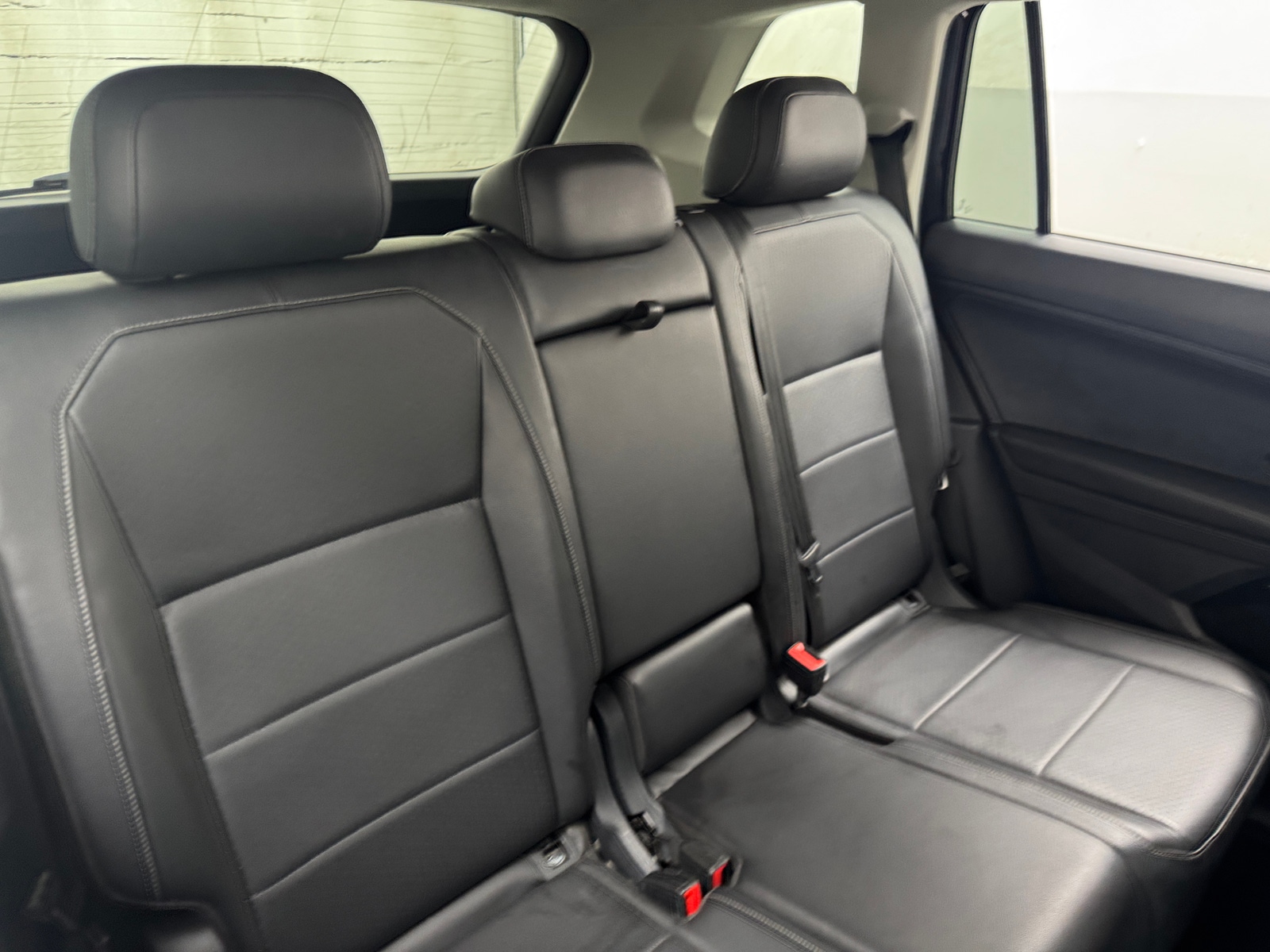 Thumbnail: 2018 Volkswagen Tiguan - 5