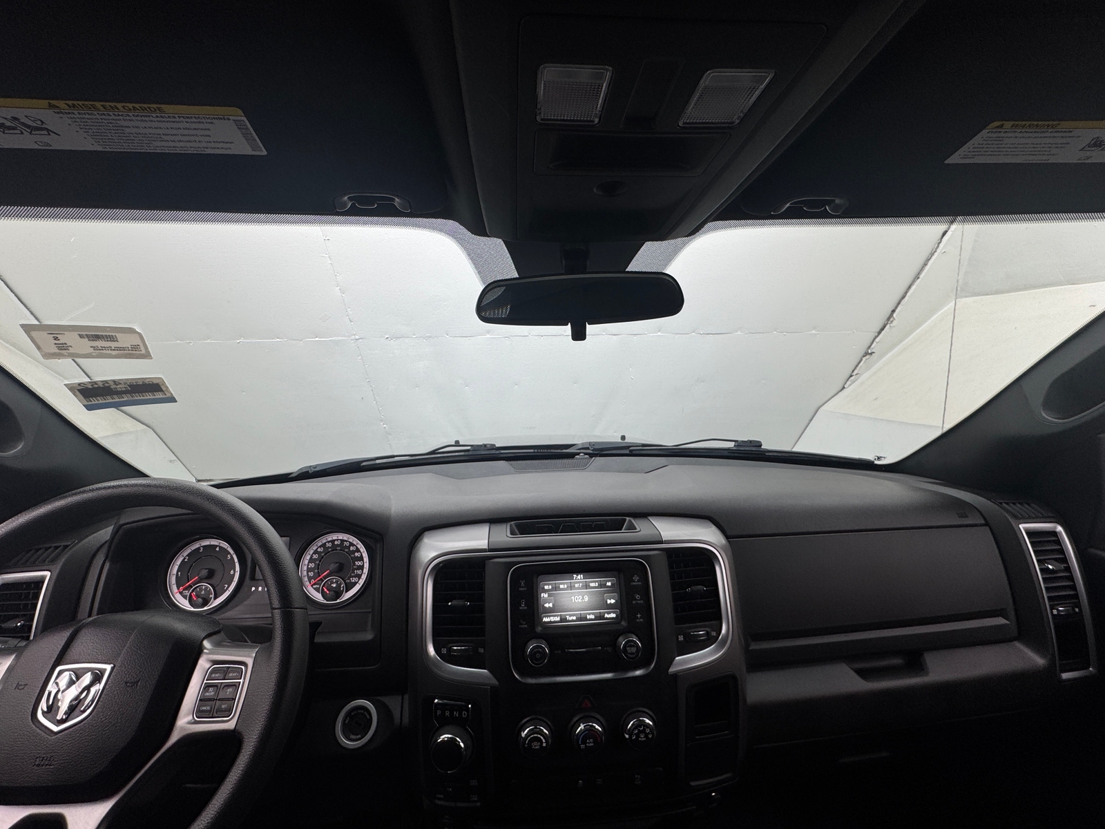 Thumbnail: 2022 RAM 1500 Classic - 3