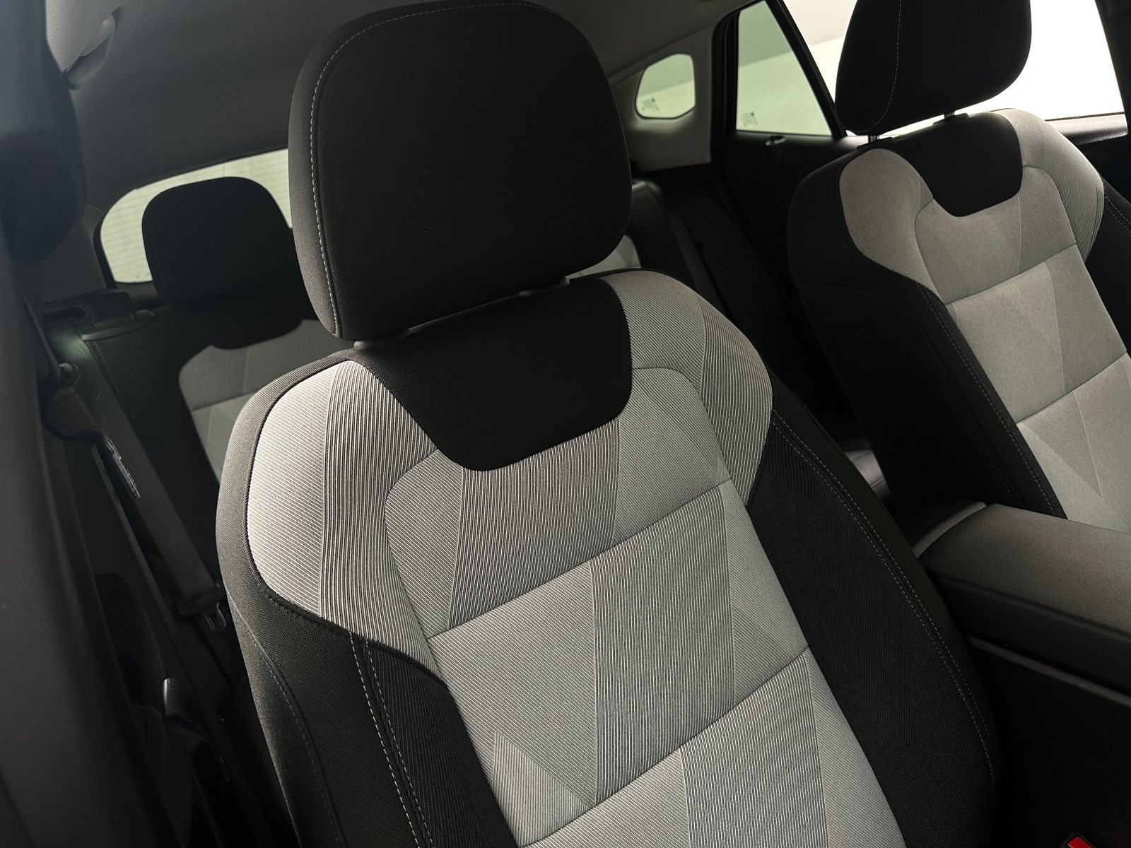 Thumbnail: 2025 Chevrolet Trax - 2