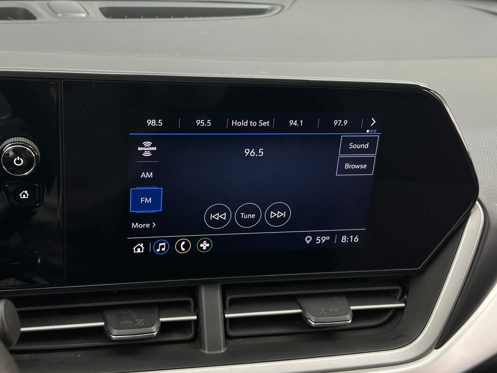 Thumbnail: 2025 Chevrolet Trax - 4