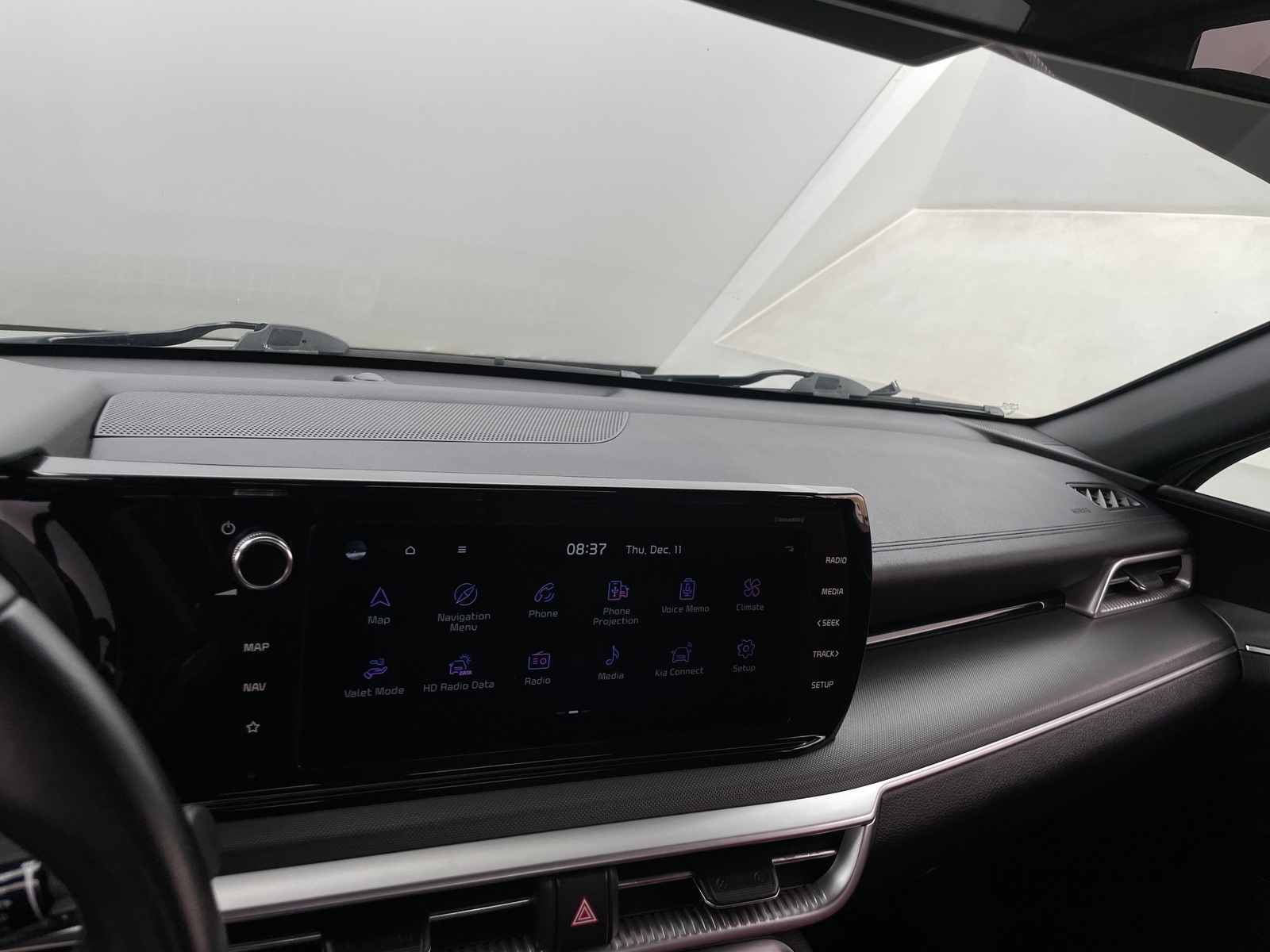 Thumbnail: 2023 Kia K5 - 3