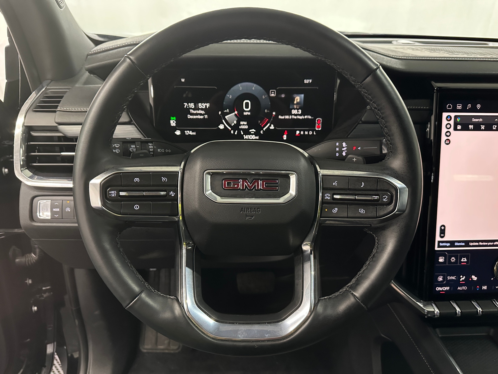 Thumbnail: 2025 GMC Acadia - 5