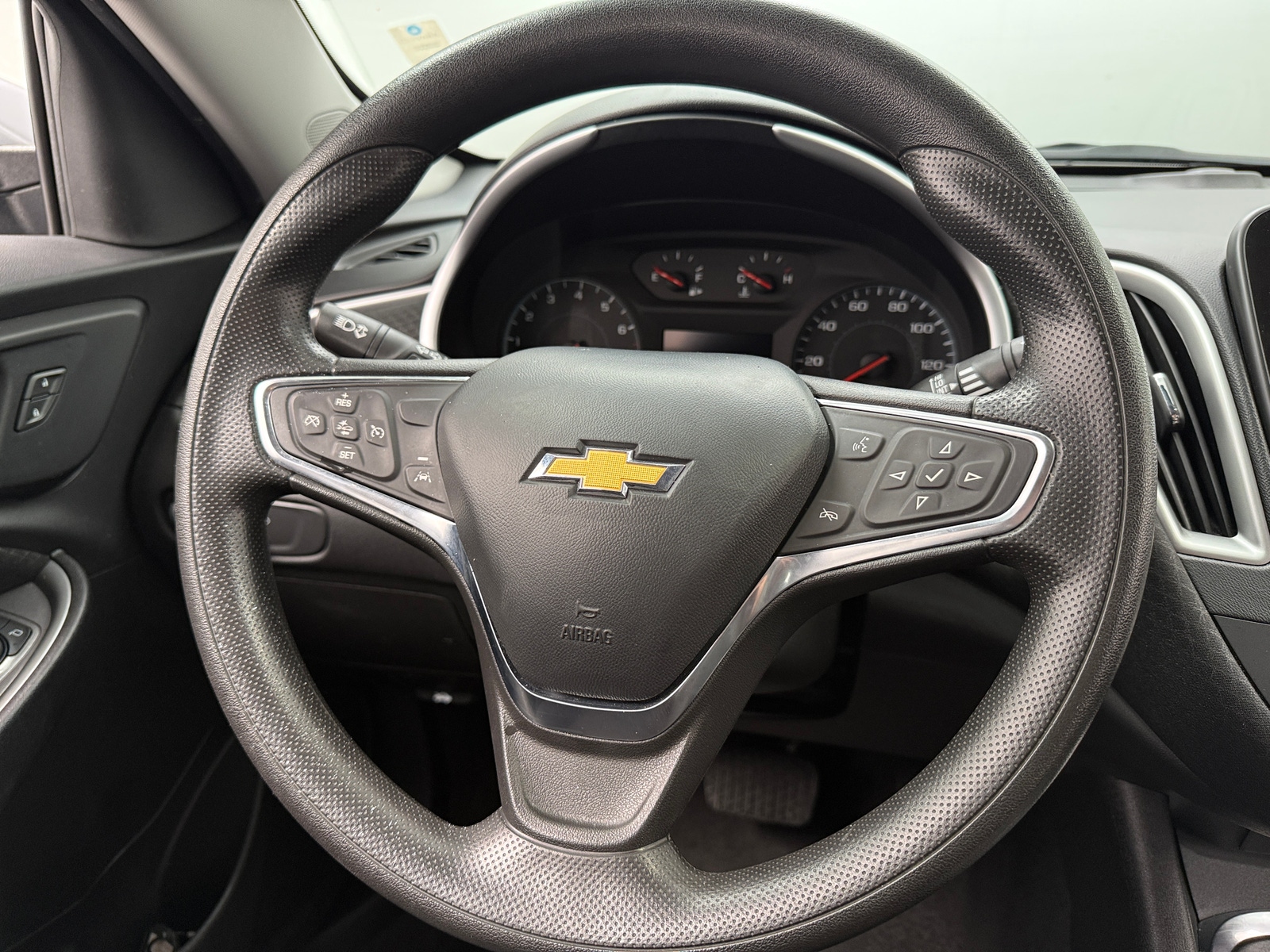 Thumbnail: 2024 Chevrolet Malibu - 5